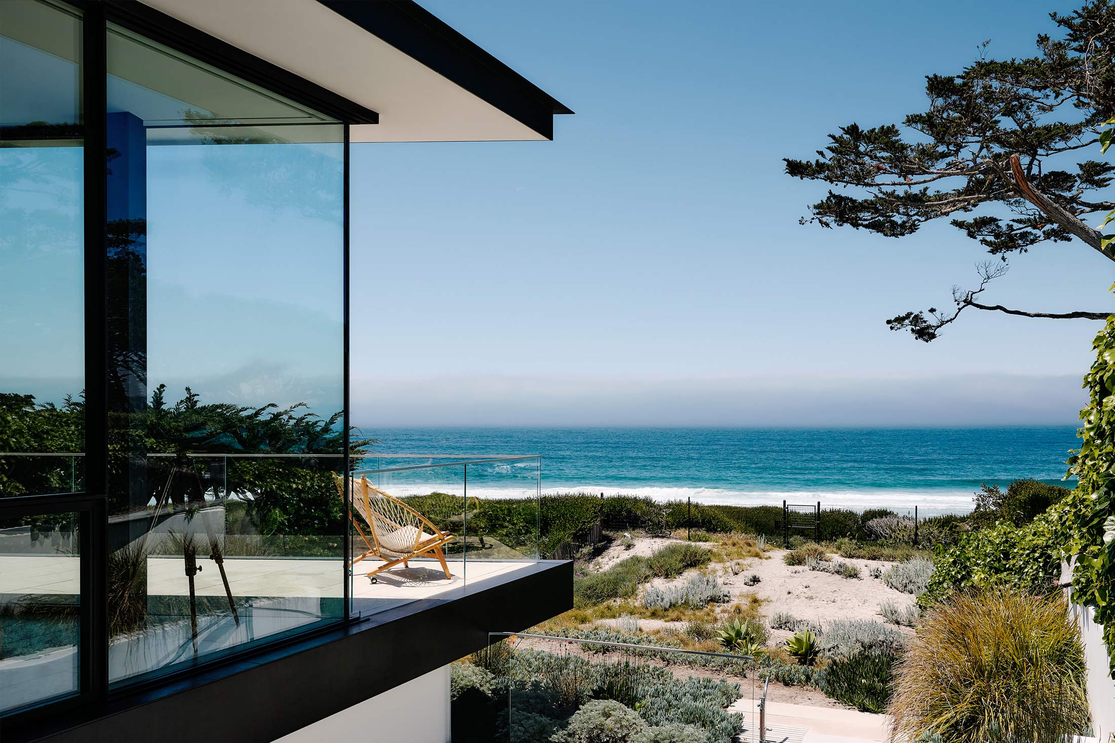WHITE SANDS — Field Architecture