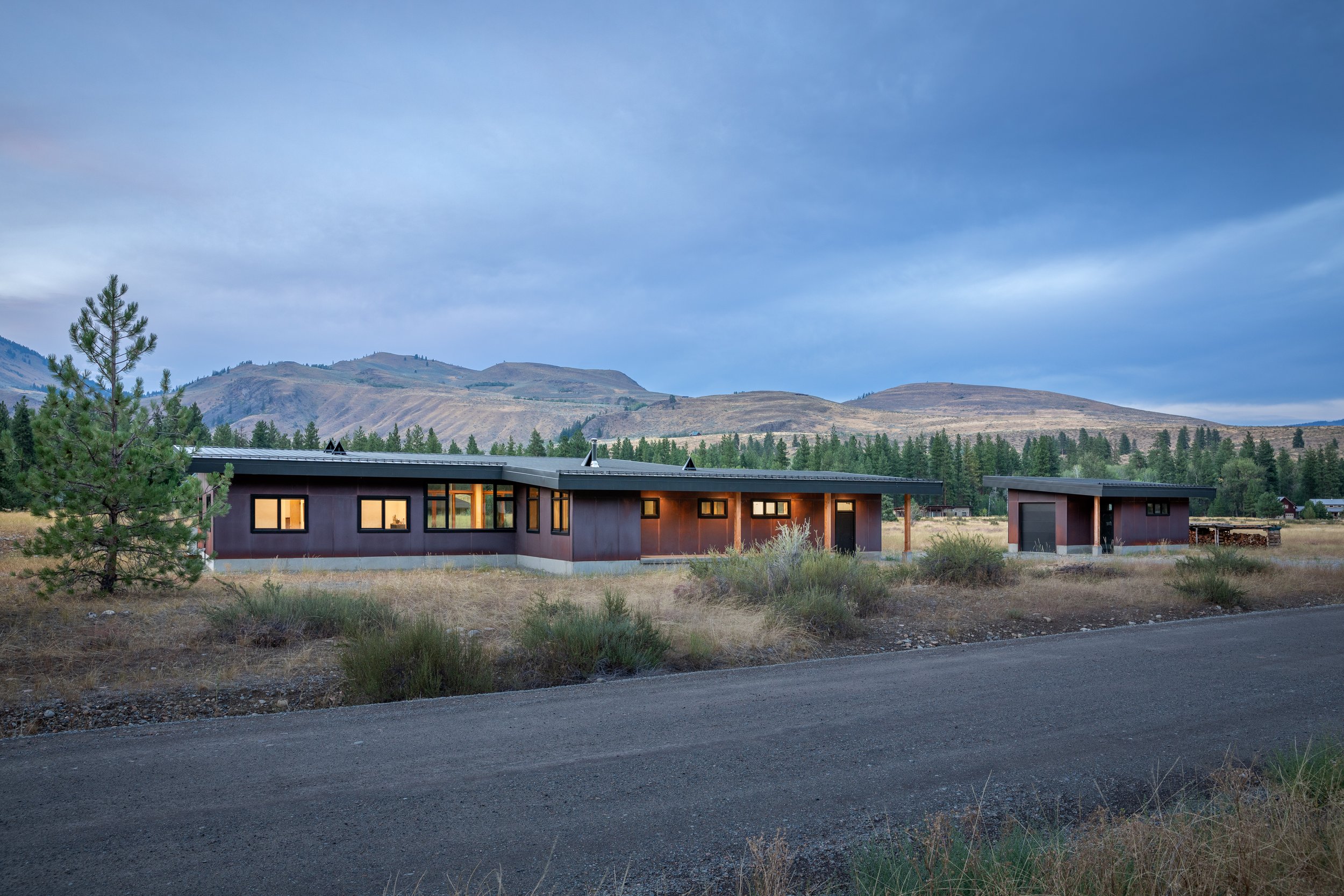 Wolf Creek Retreat — CABIN <br/>METHOW VALLEY, WASHINGTON — CAST architecture - Seattle Architect Modern Architect