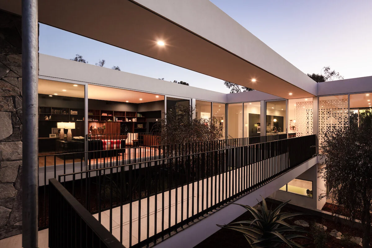 Athina — Nakhshab Development Design