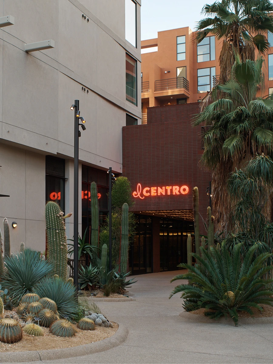 El Centro — Commune Design