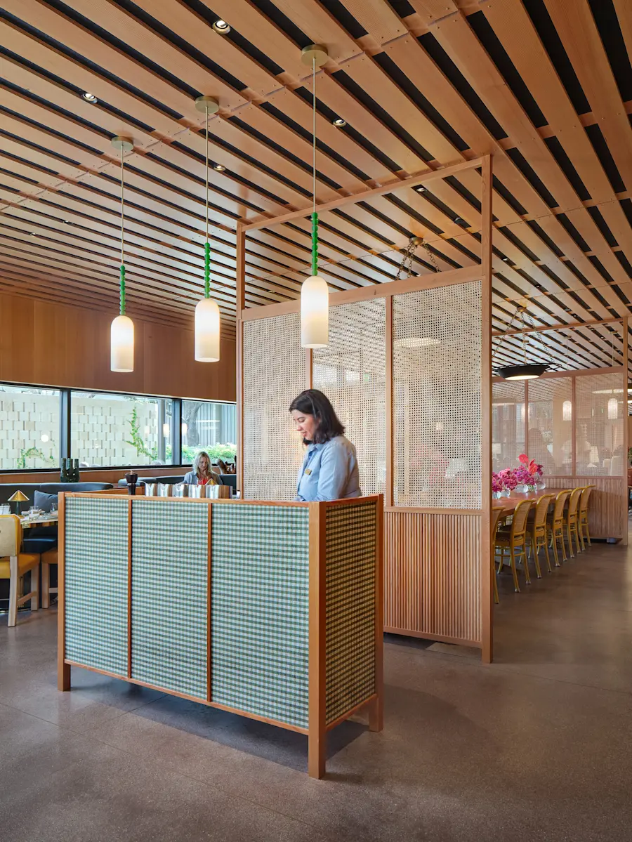 Banner House — Commune Design