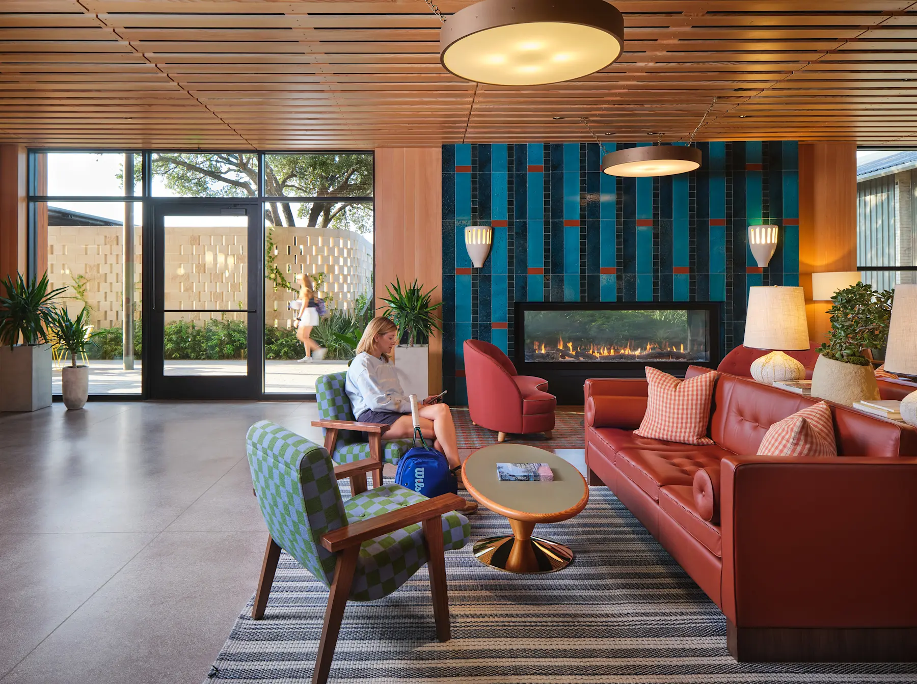 Banner House — Commune Design