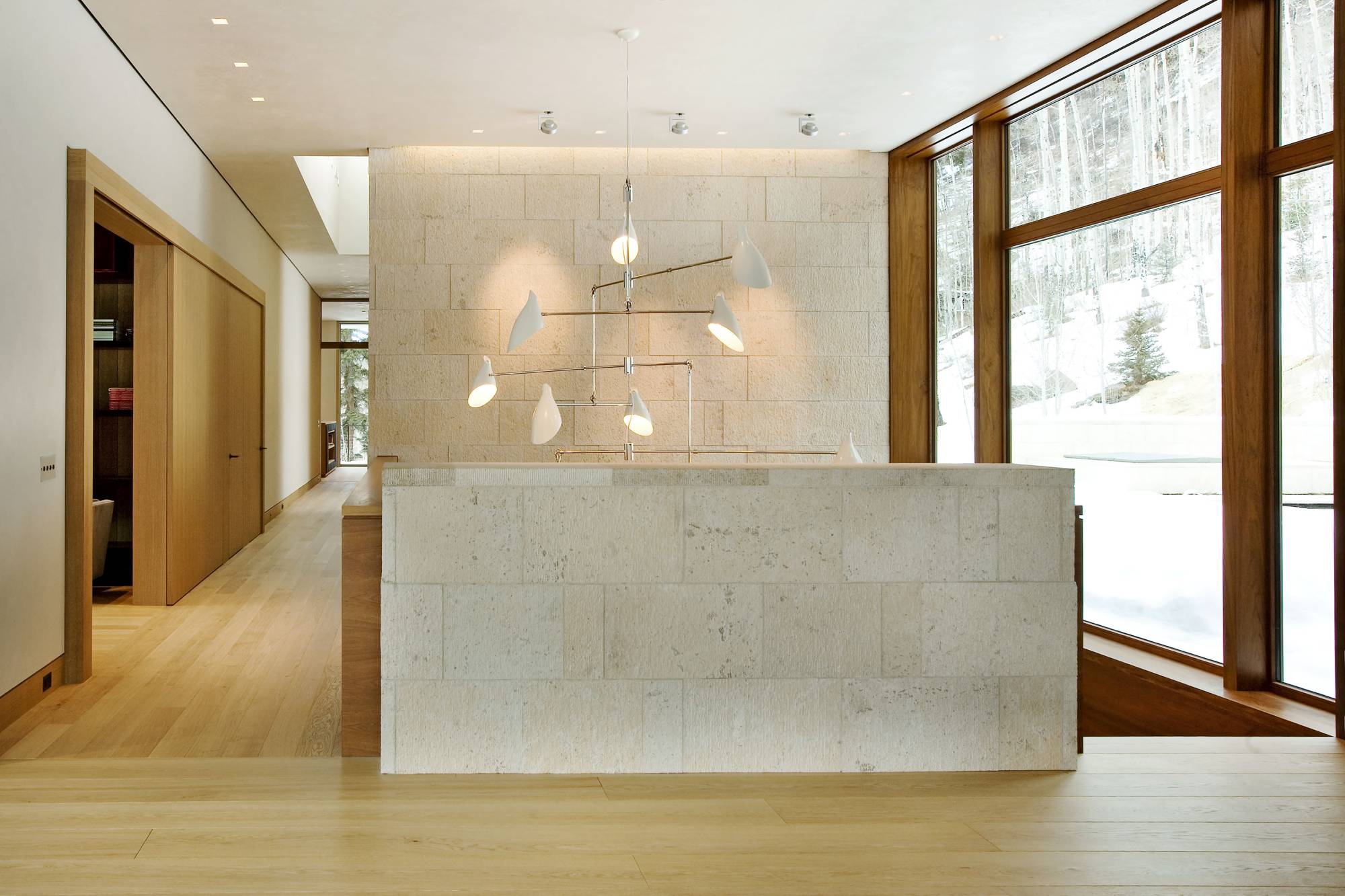 Linear House — Studio B 