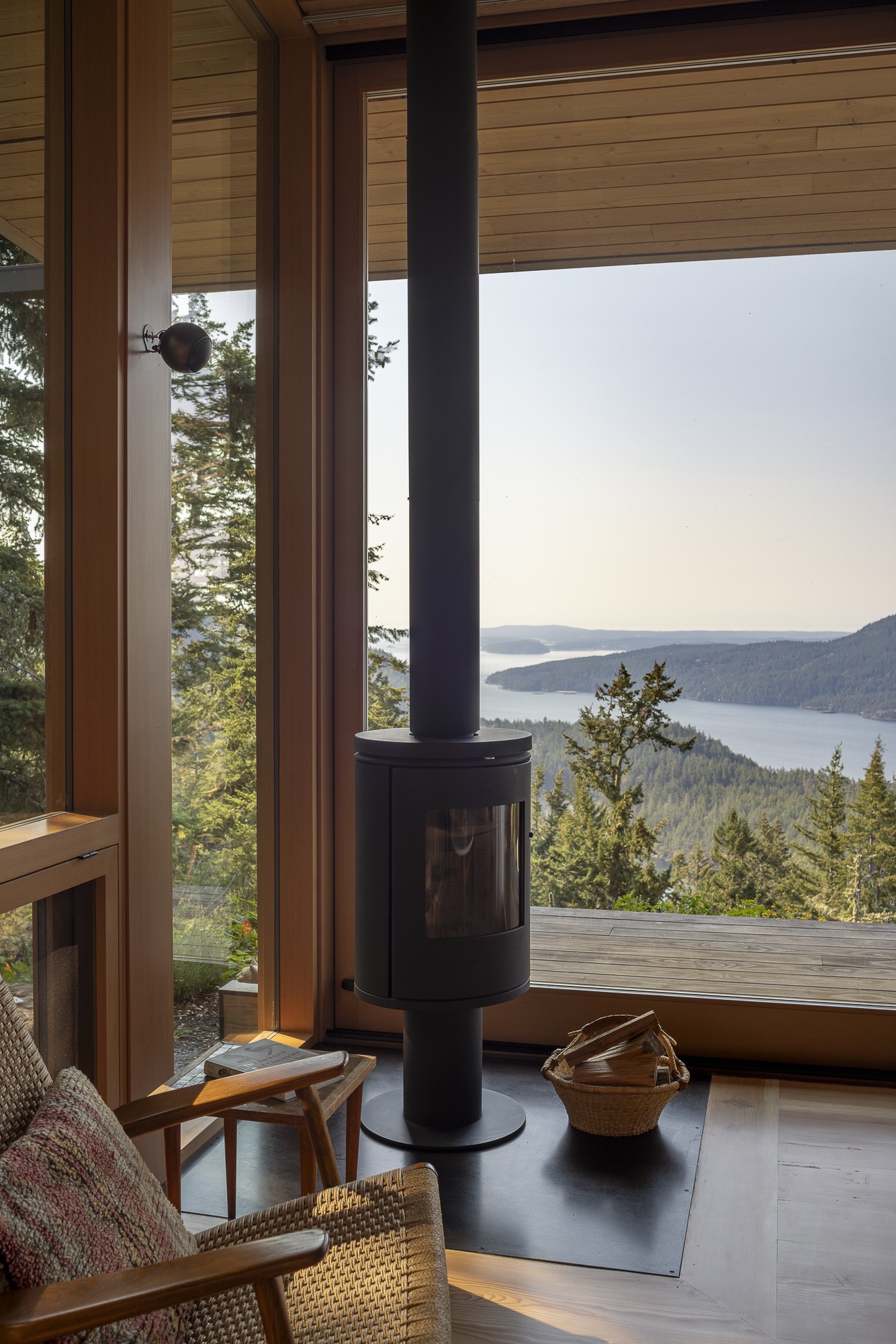 Heliotrope — Hillside Residence — Heliotrope Architects
