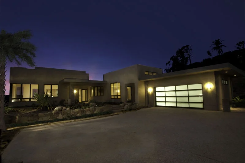 Mountain Drive Contemporary — McKean Construction