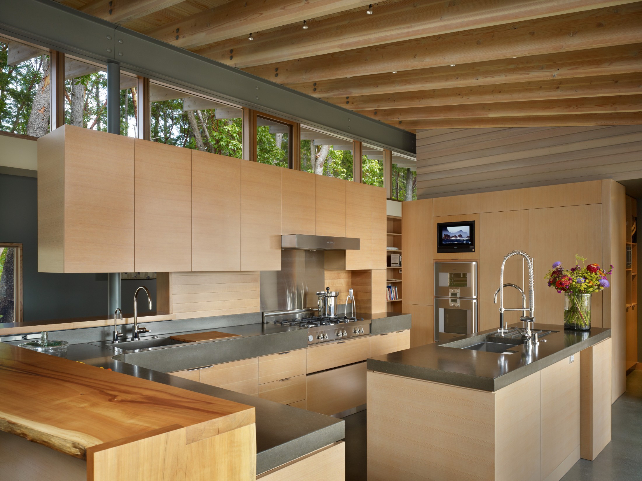 Heliotrope — Suncrest — Heliotrope Architects