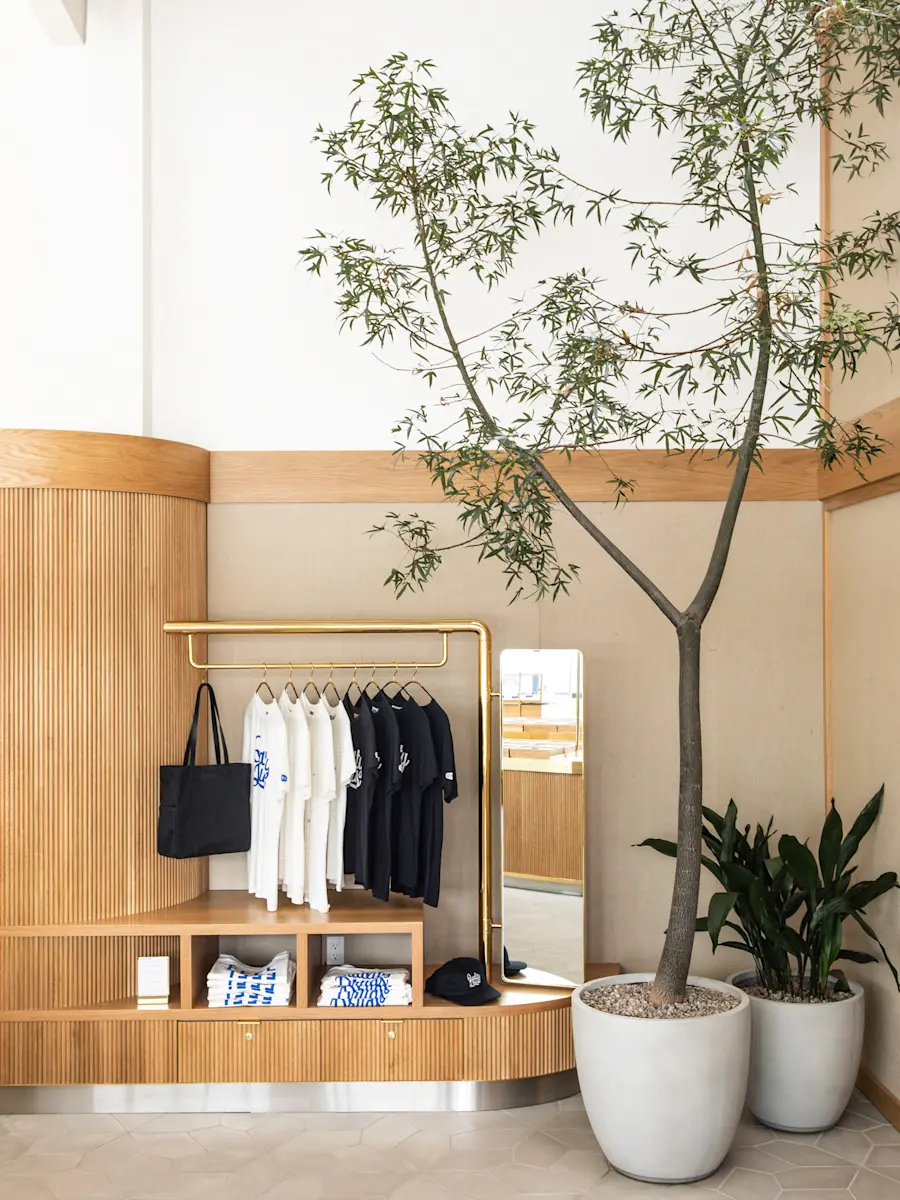Serra — Commune Design
