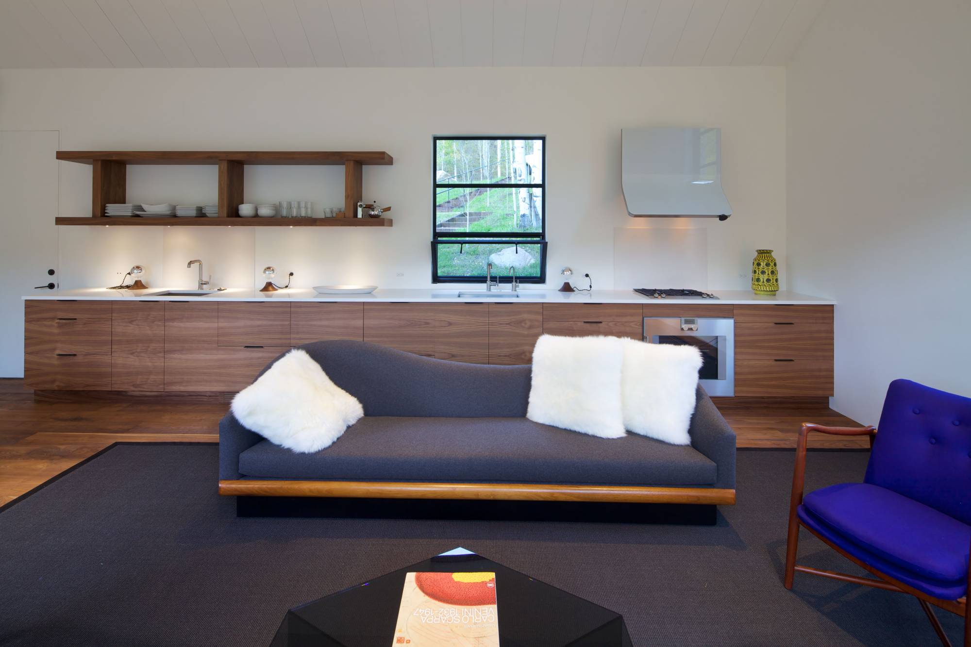 Cottage Black — Studio B 