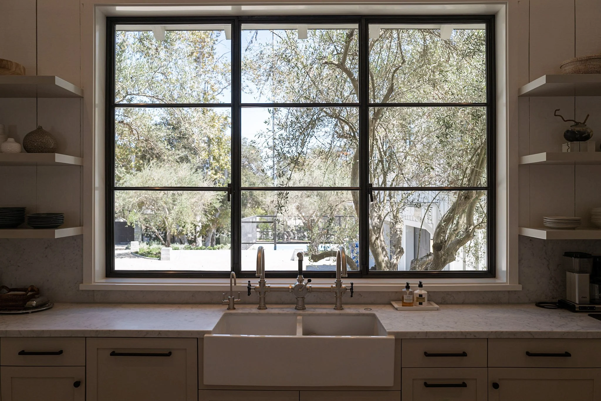 HOT SPRINGS — Becker Studios