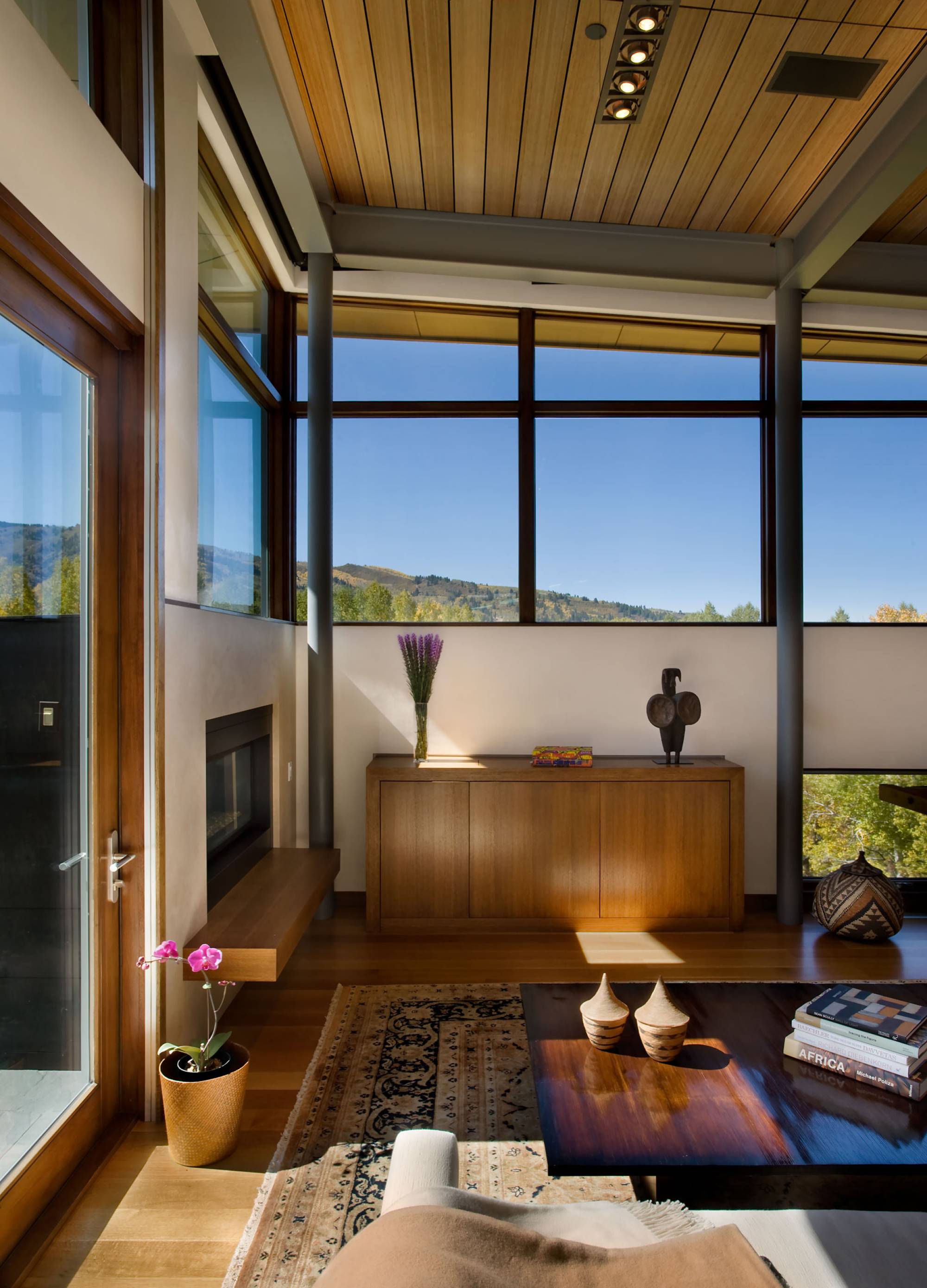 Edge House — Studio B 