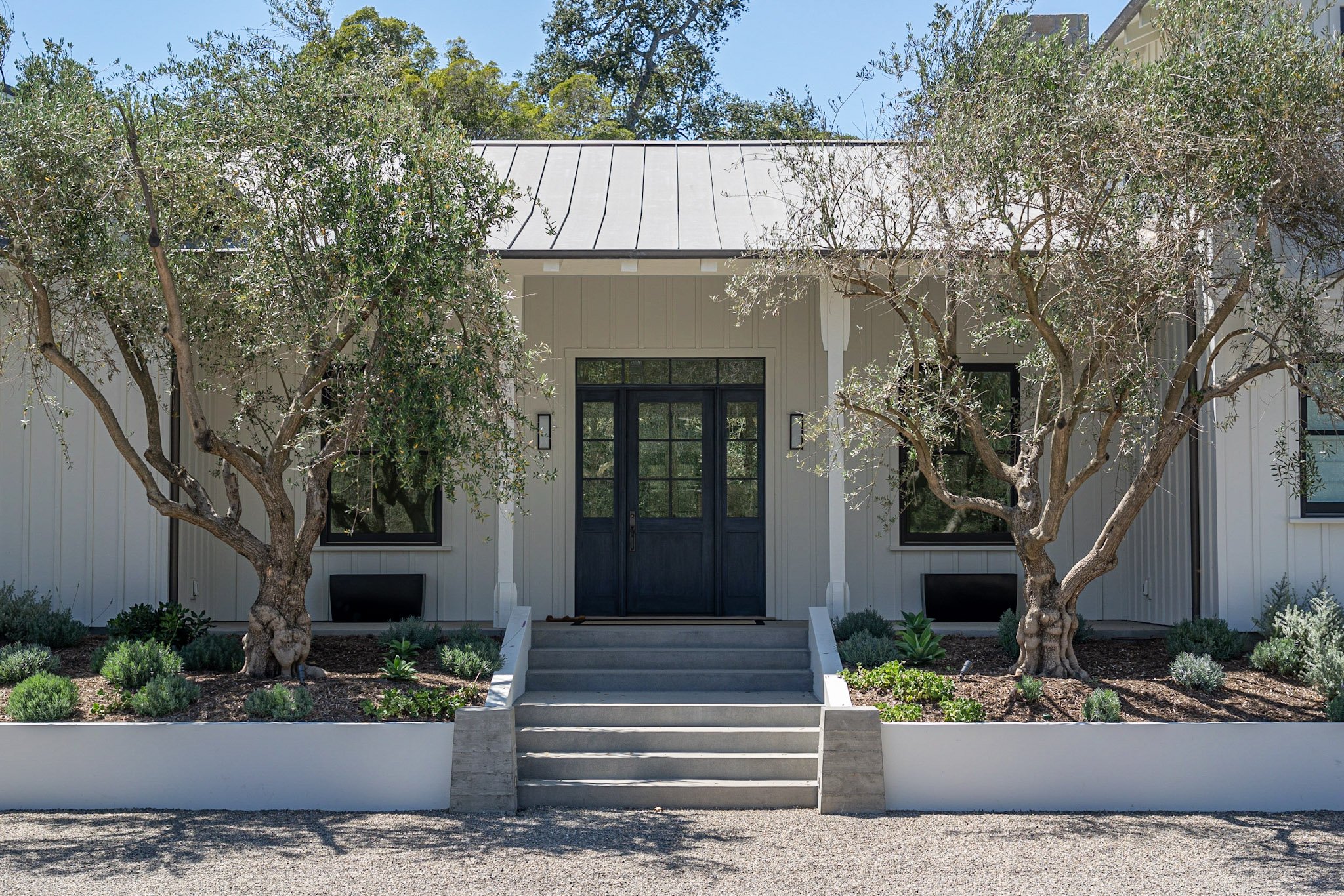 HOT SPRINGS — Becker Studios