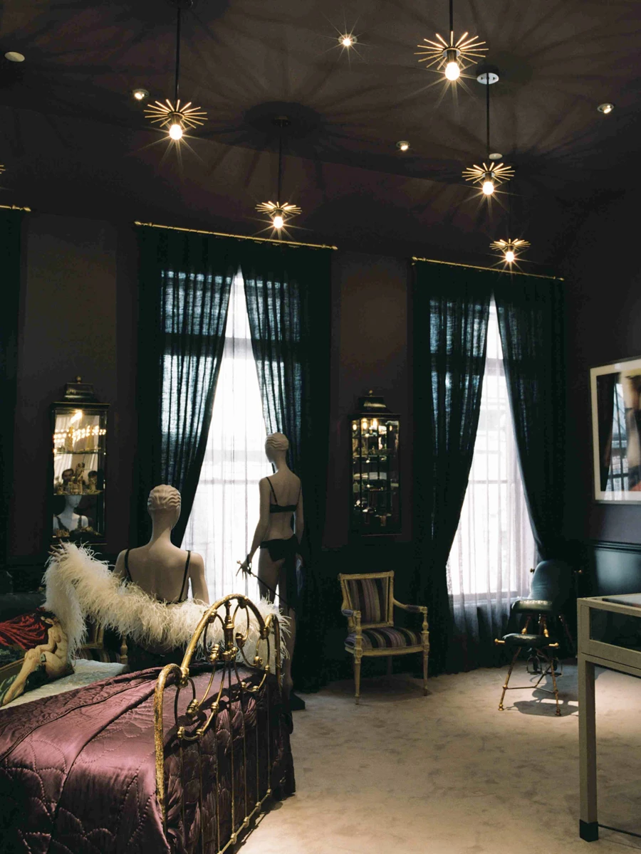 Kiki De Montparnasse — Commune Design