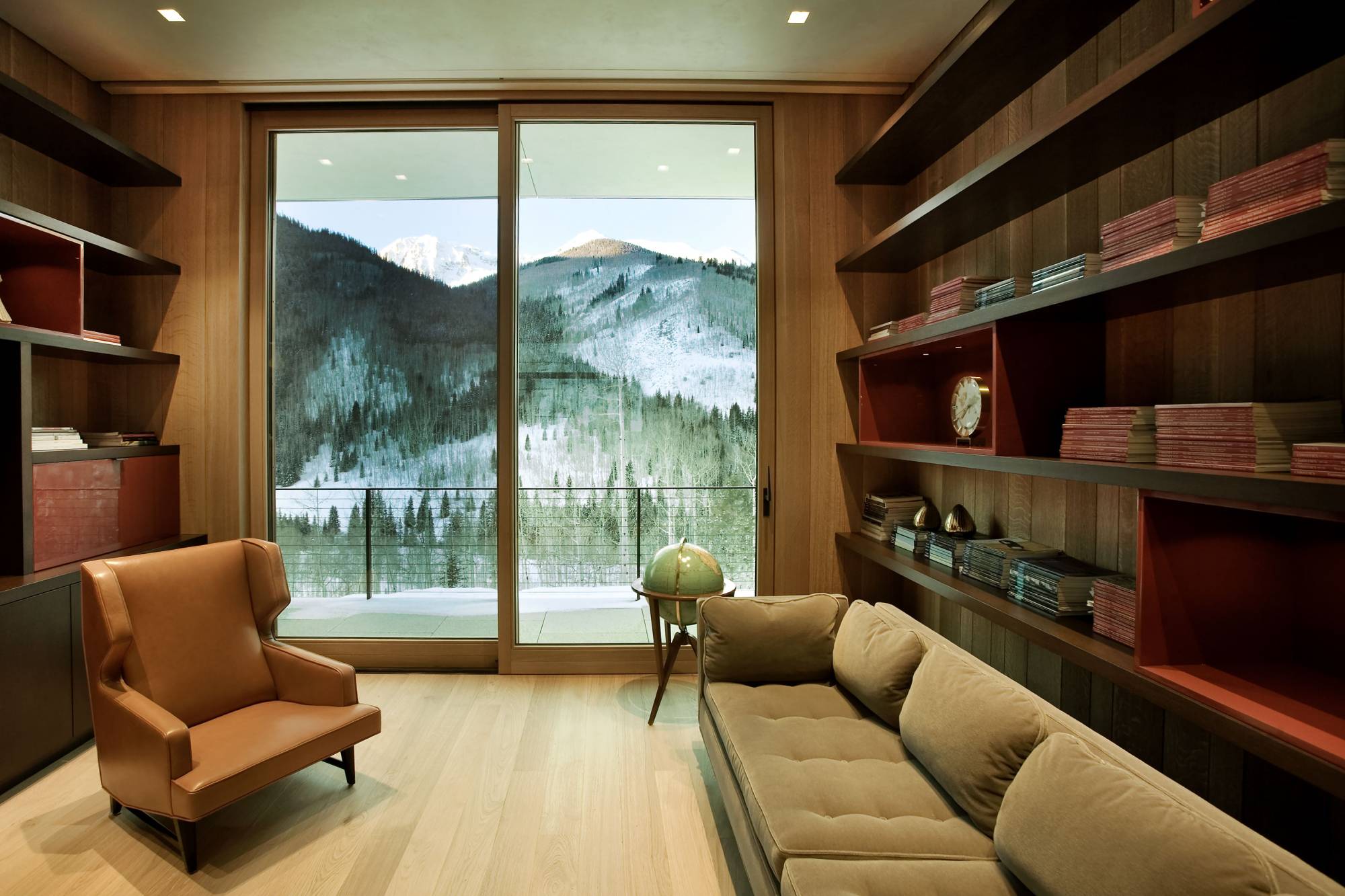 Linear House — Studio B 