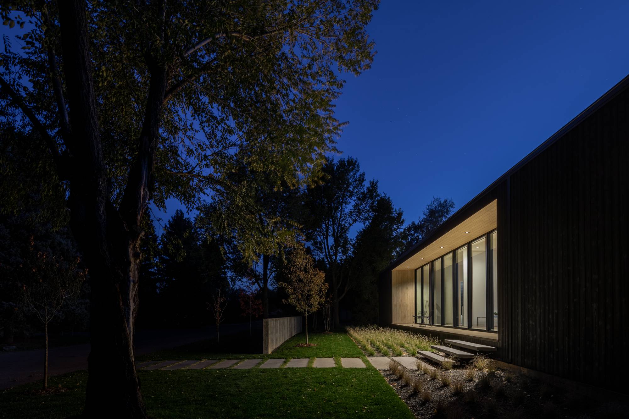 Vista Drive Pavilion — Studio B 