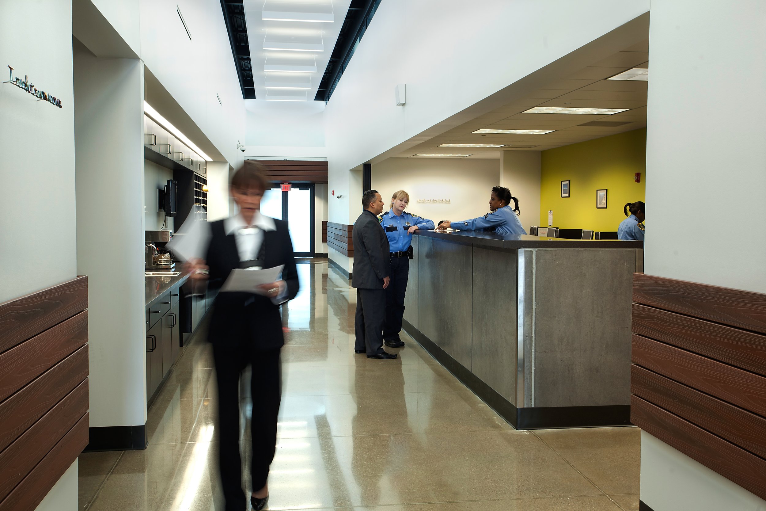 HOUSTON POLICE DEPARTMENT SOUTH GESSNER DIVISION — Roth Sheppard Architects