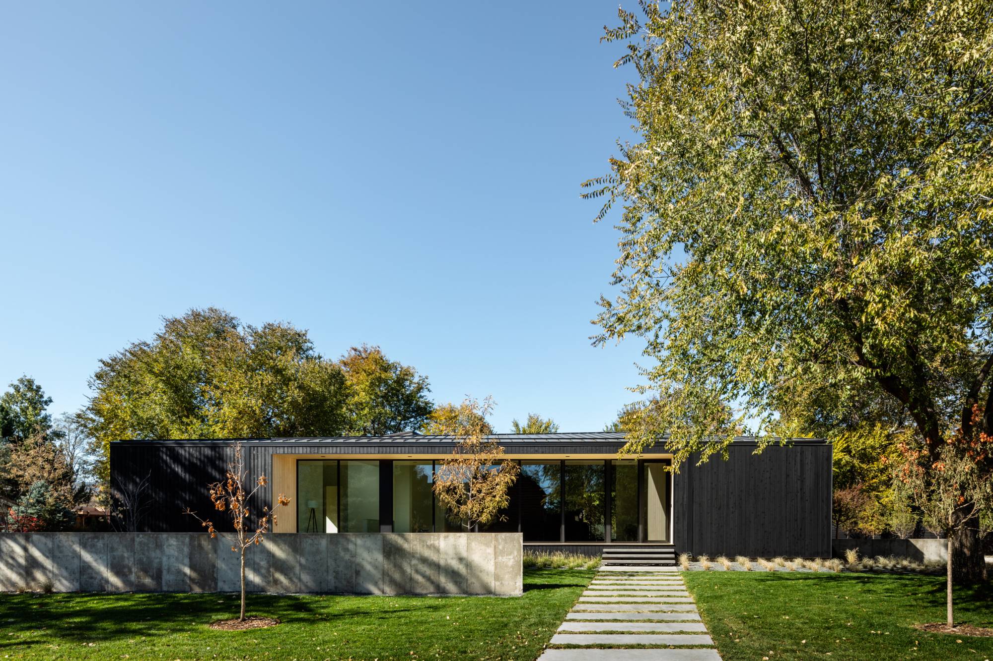 Vista Drive Pavilion — Studio B 