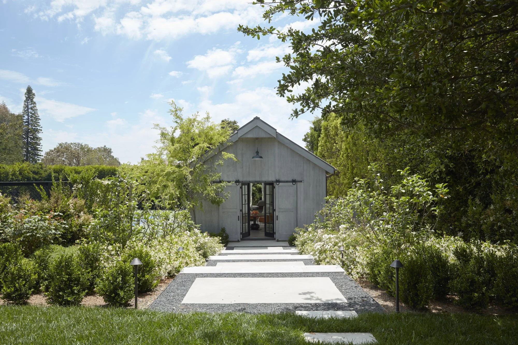 Brentwood Park II — Discover, Connect, Create Now — MLK Studio