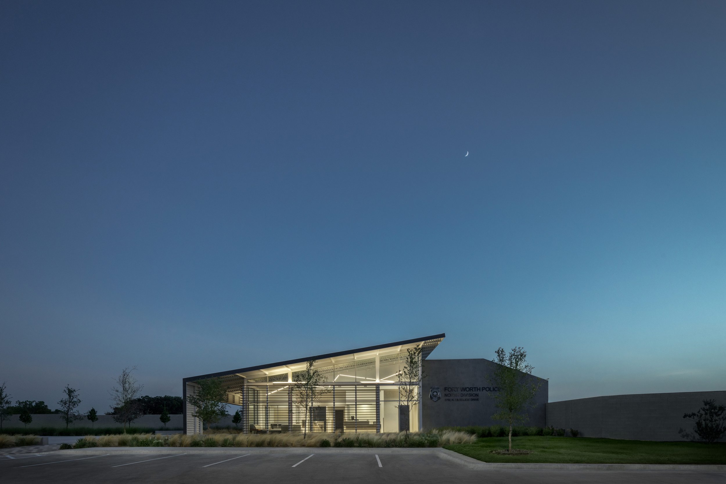 Fort Worth Police Department 6th Patrol Division — Roth Sheppard Architects