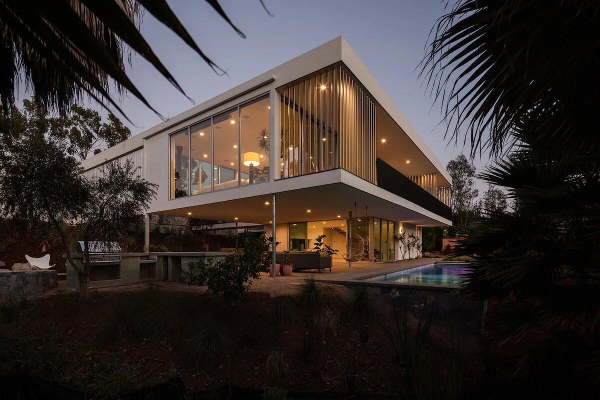 Athina — Nakhshab Development Design