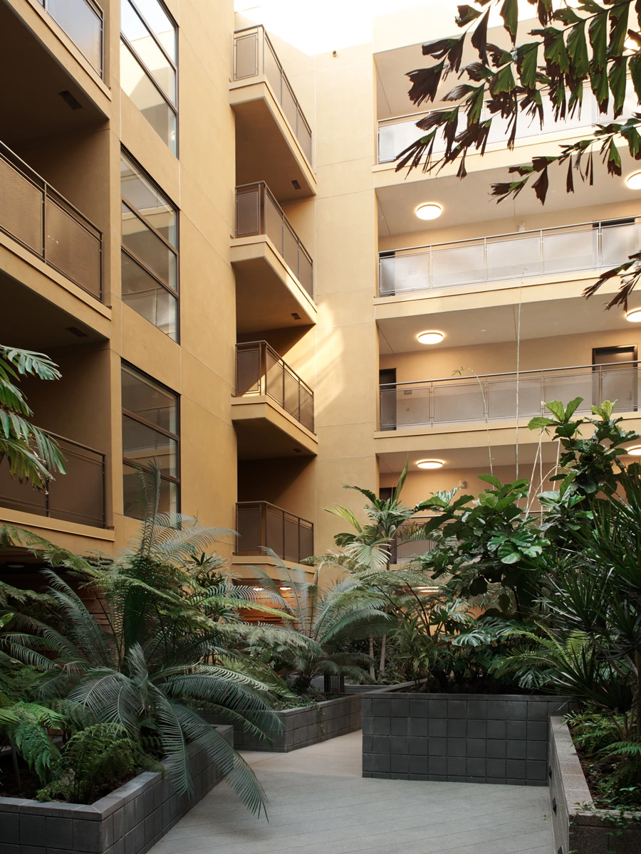El Centro — Commune Design