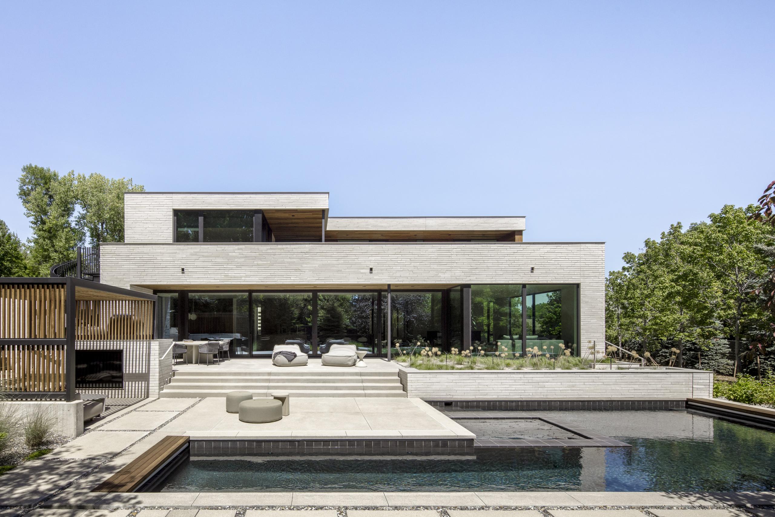 Parkside Vill — Studio B 