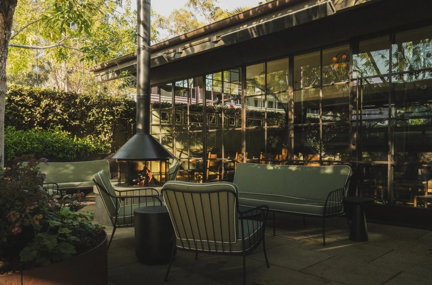 MONTE'S — Becker Studios