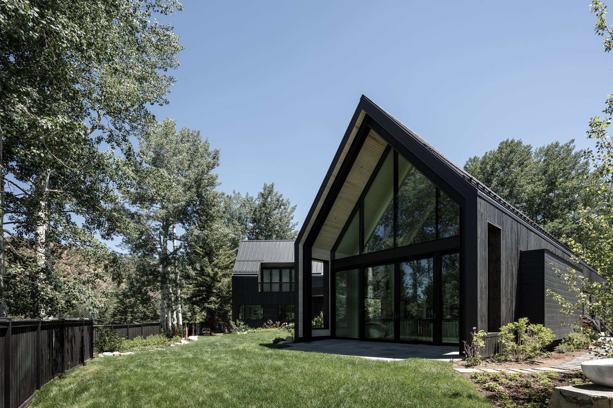 V-Plan — Studio B 