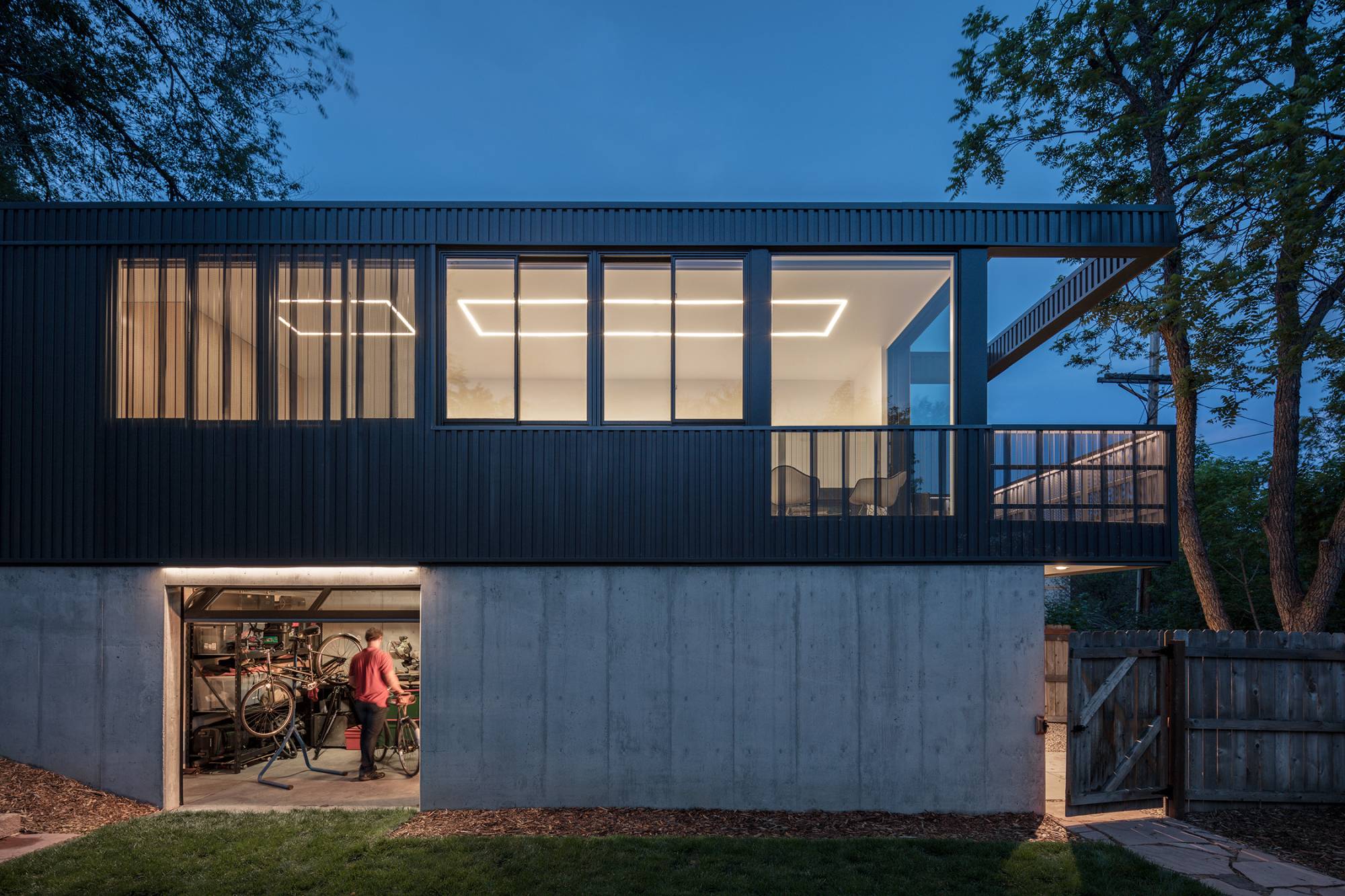 Space Pod — Studio B 