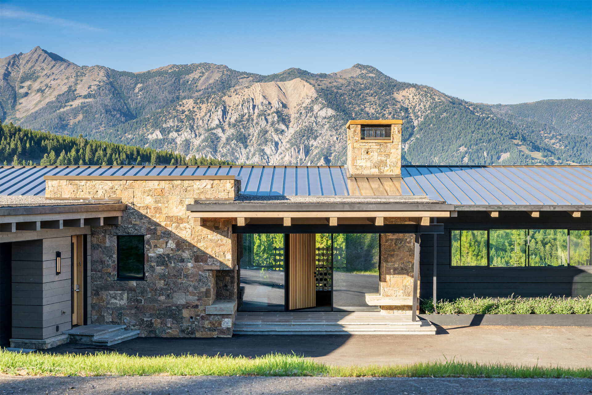Montane — Pearson Design Group