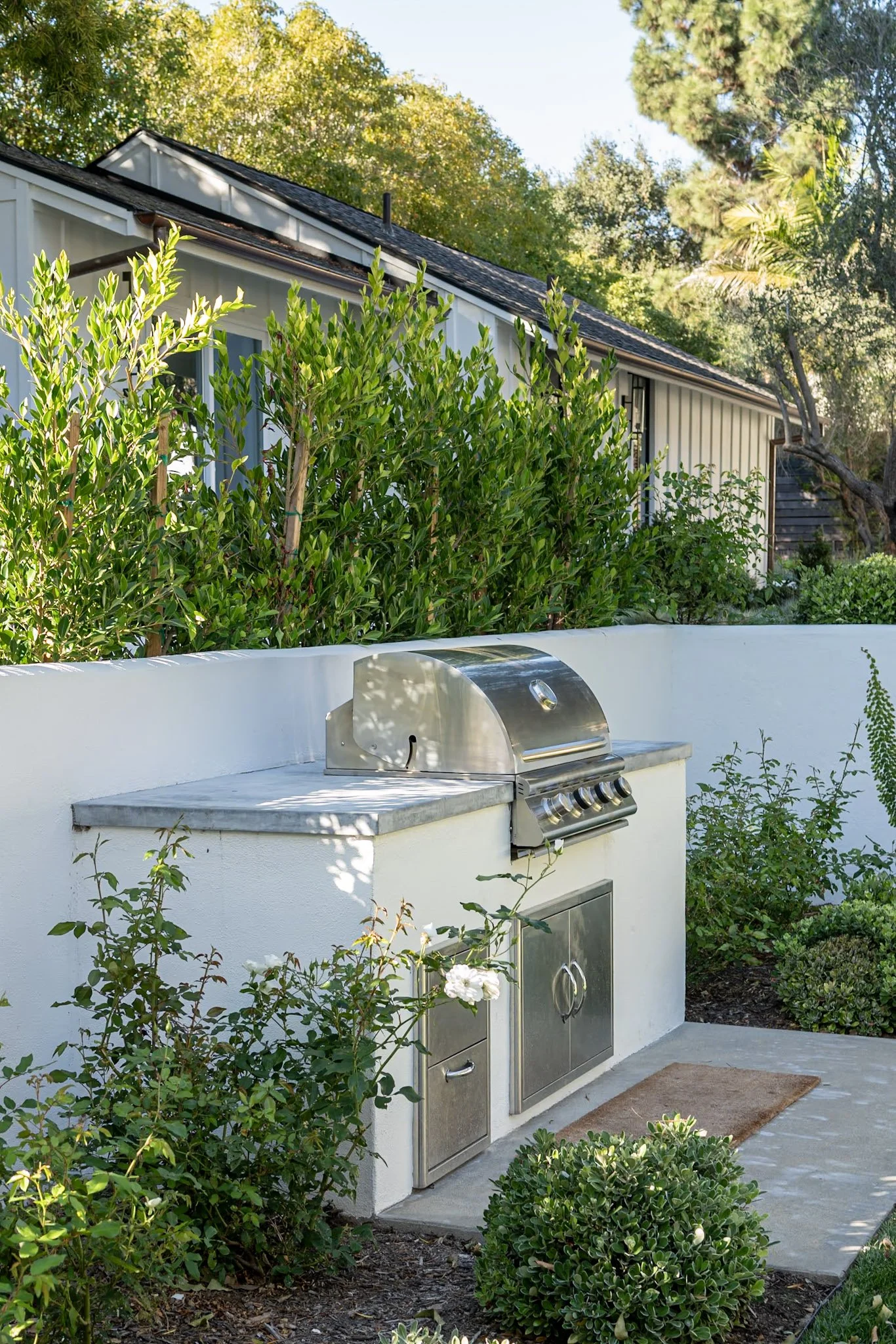 E. VALLEY HACIENDA — Becker Studios
