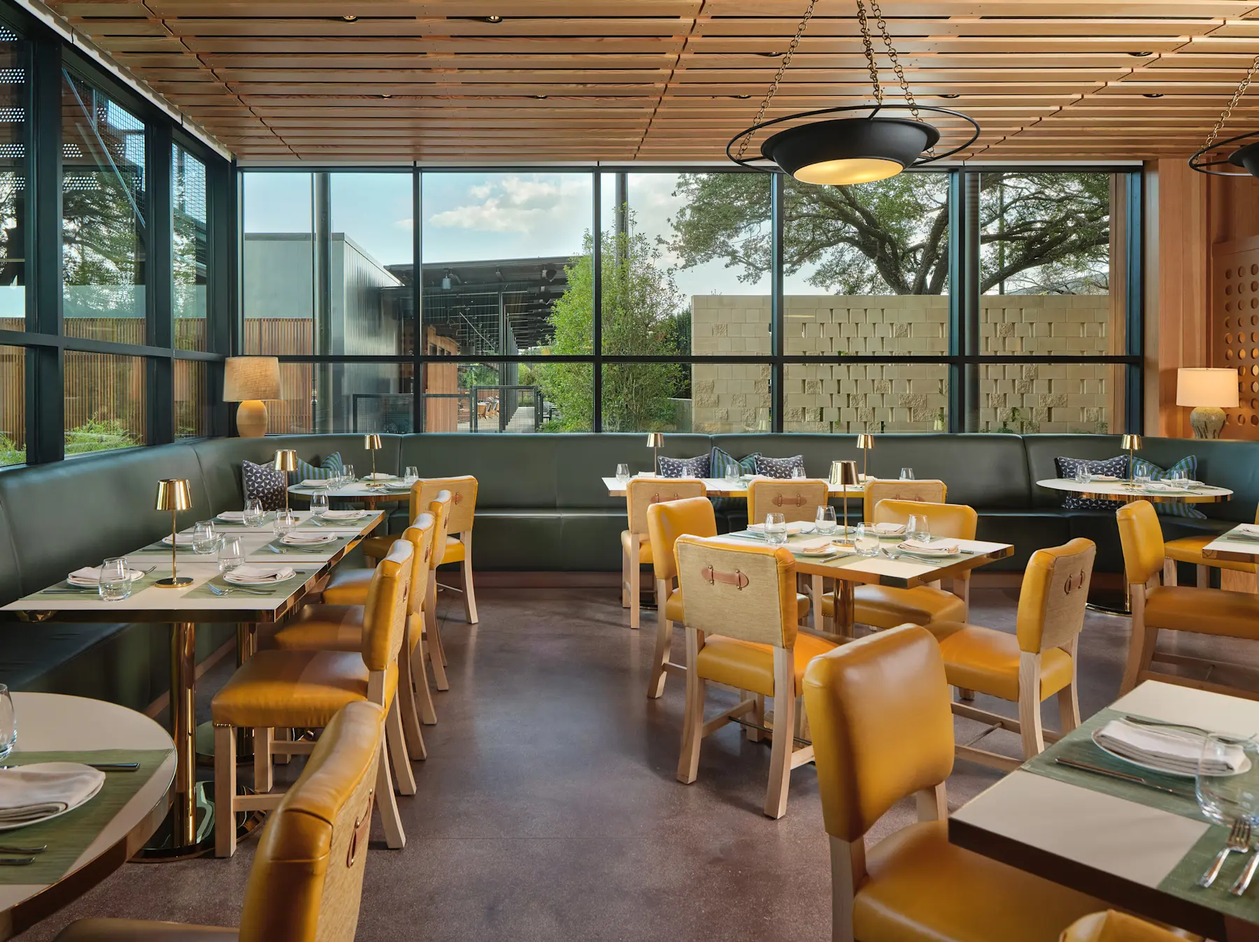 Banner House — Commune Design