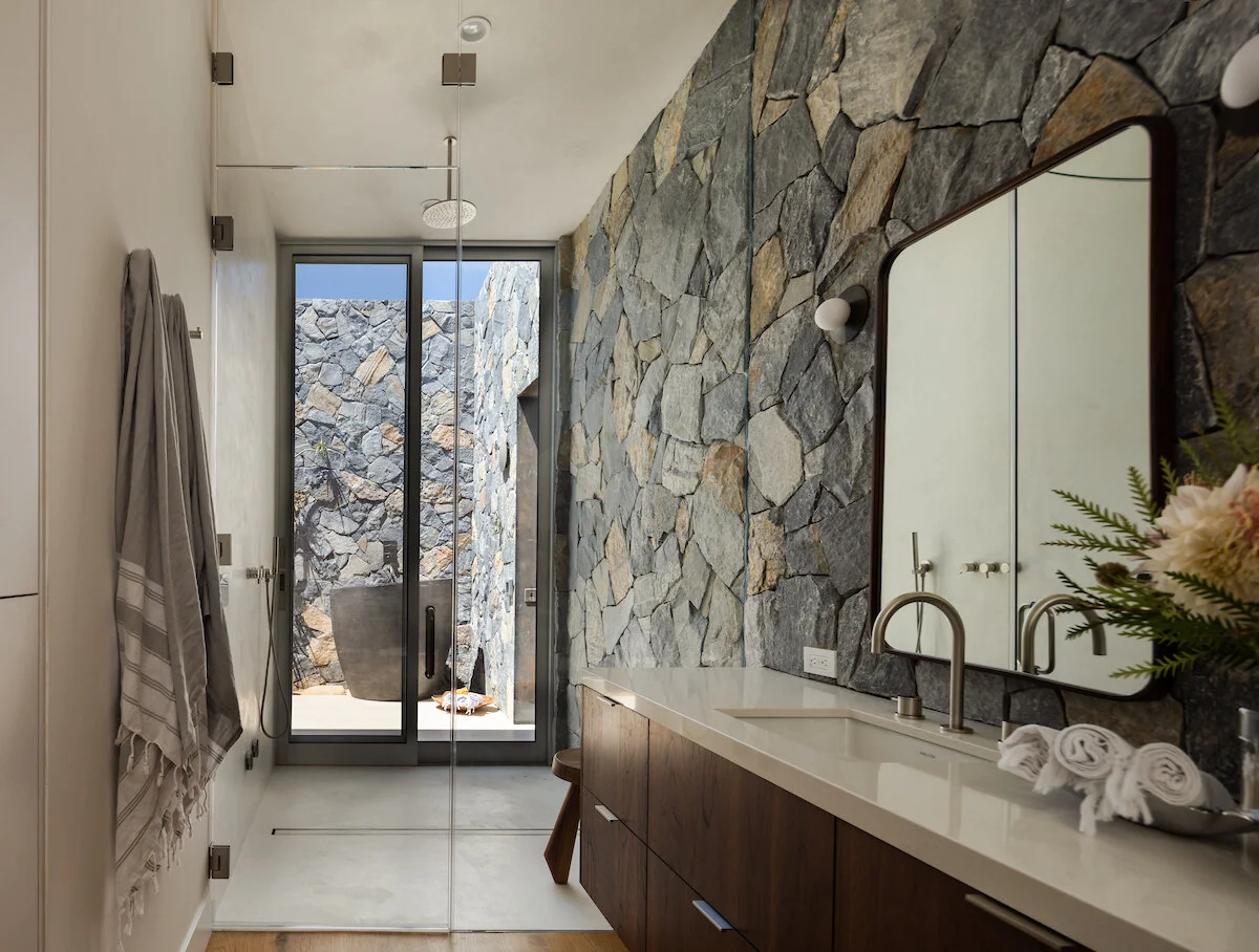 Athina — Nakhshab Development Design
