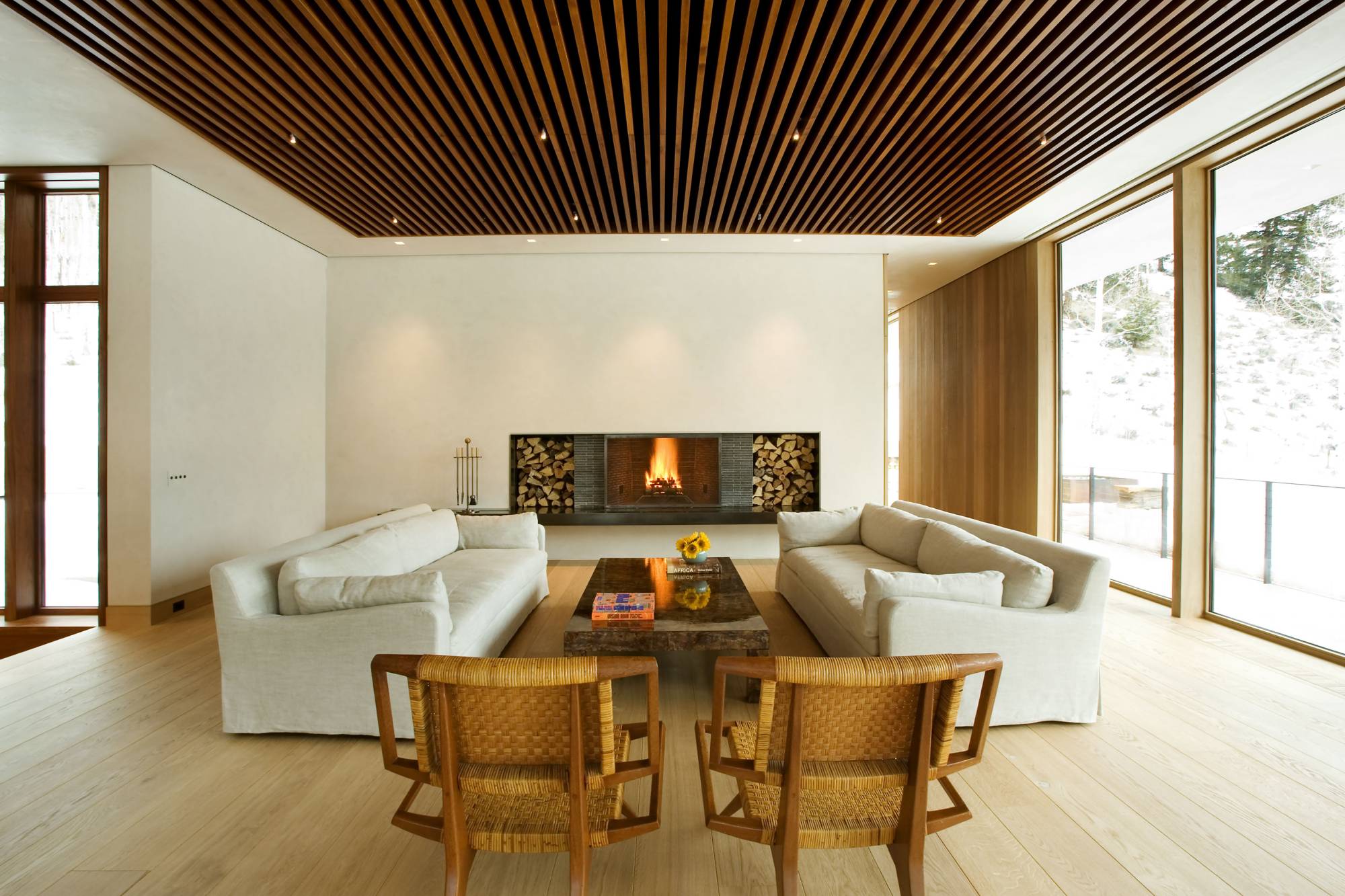 Linear House — Studio B 