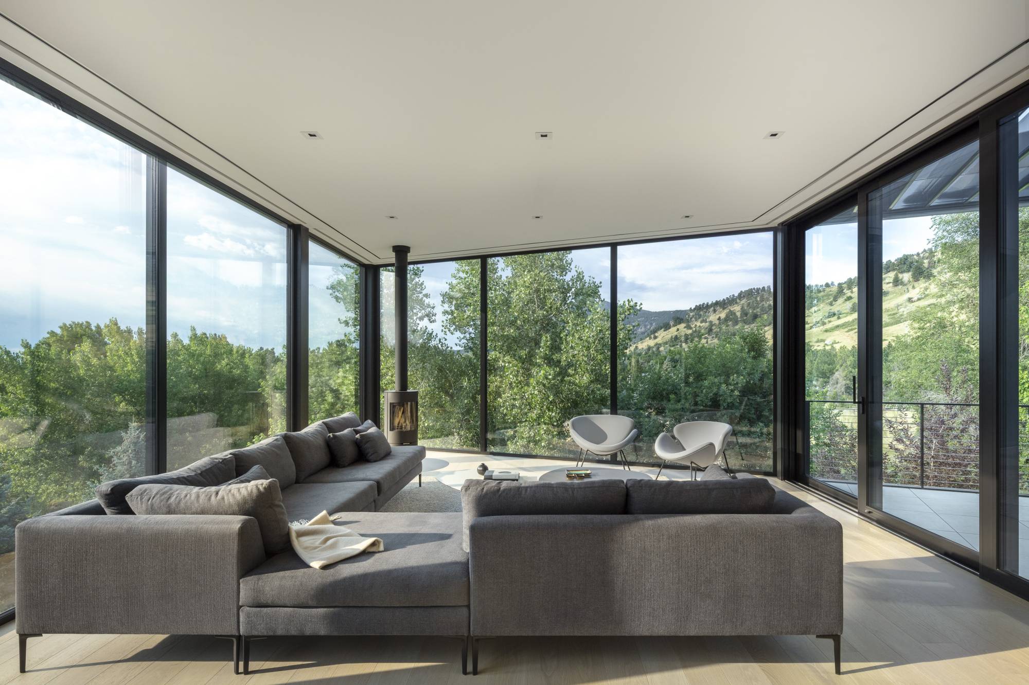 Spring Valley — Studio B 