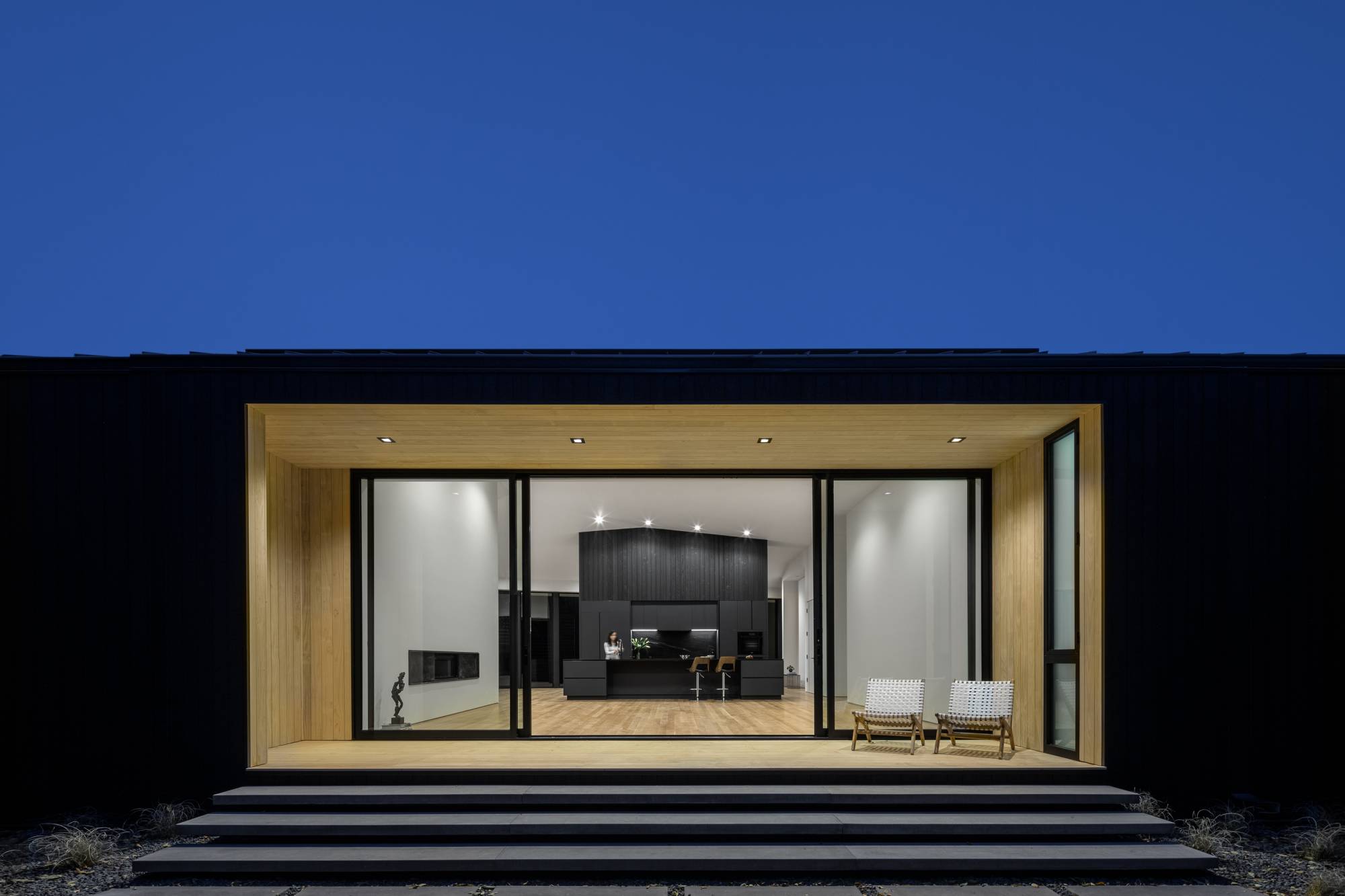 Vista Drive Pavilion — Studio B 
