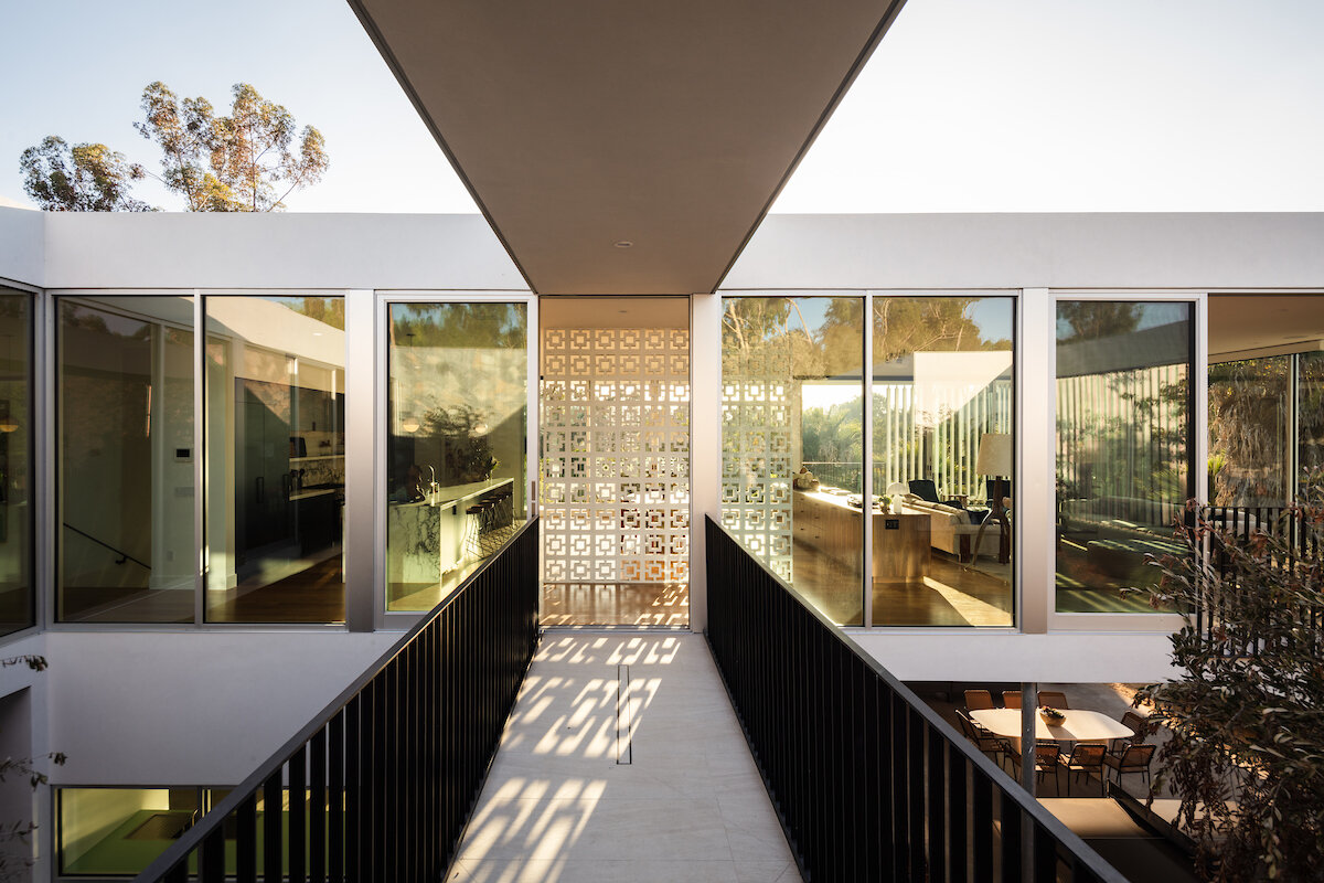 Athina — Nakhshab Development Design