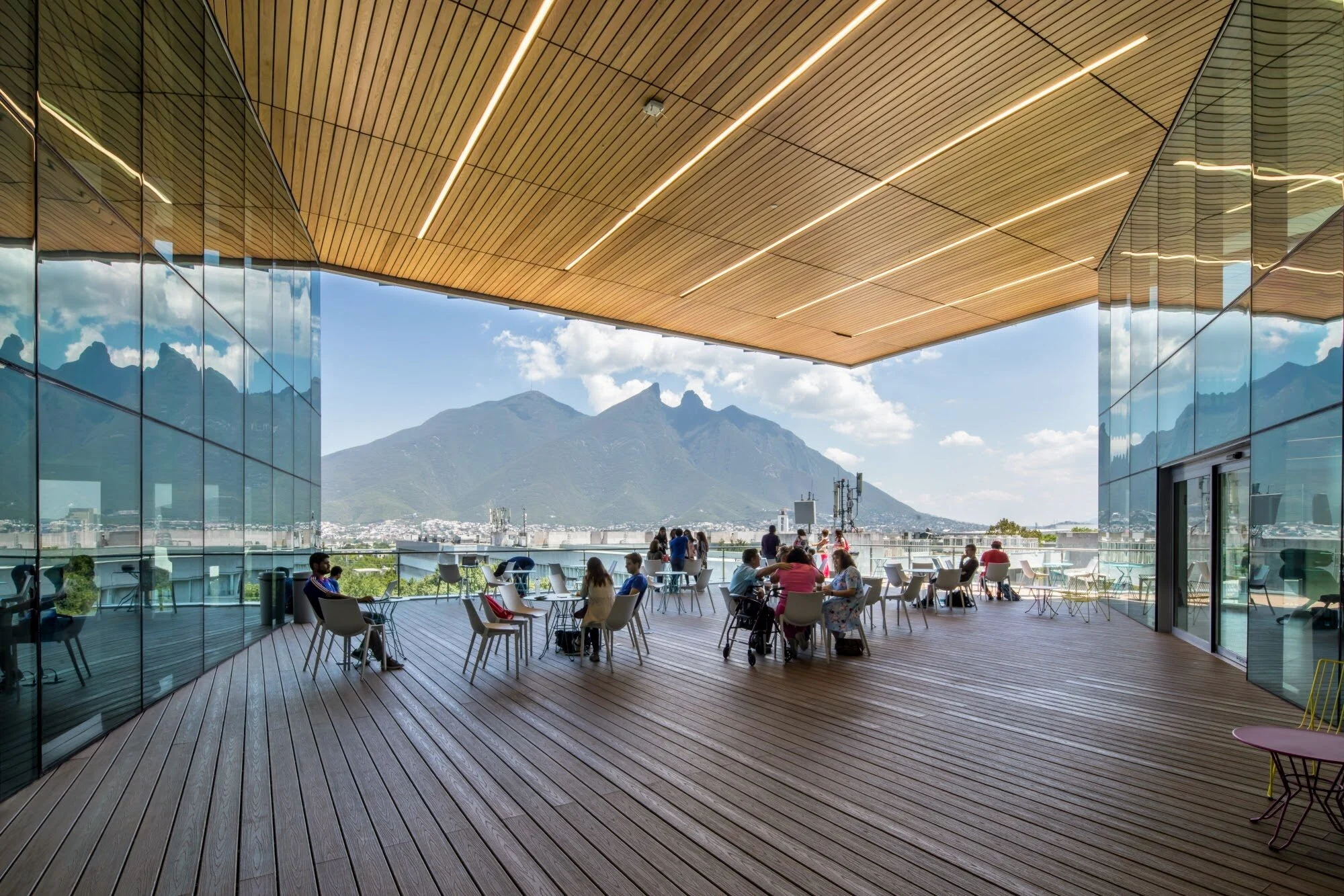 TEC Monterrey Library — Studio NYL