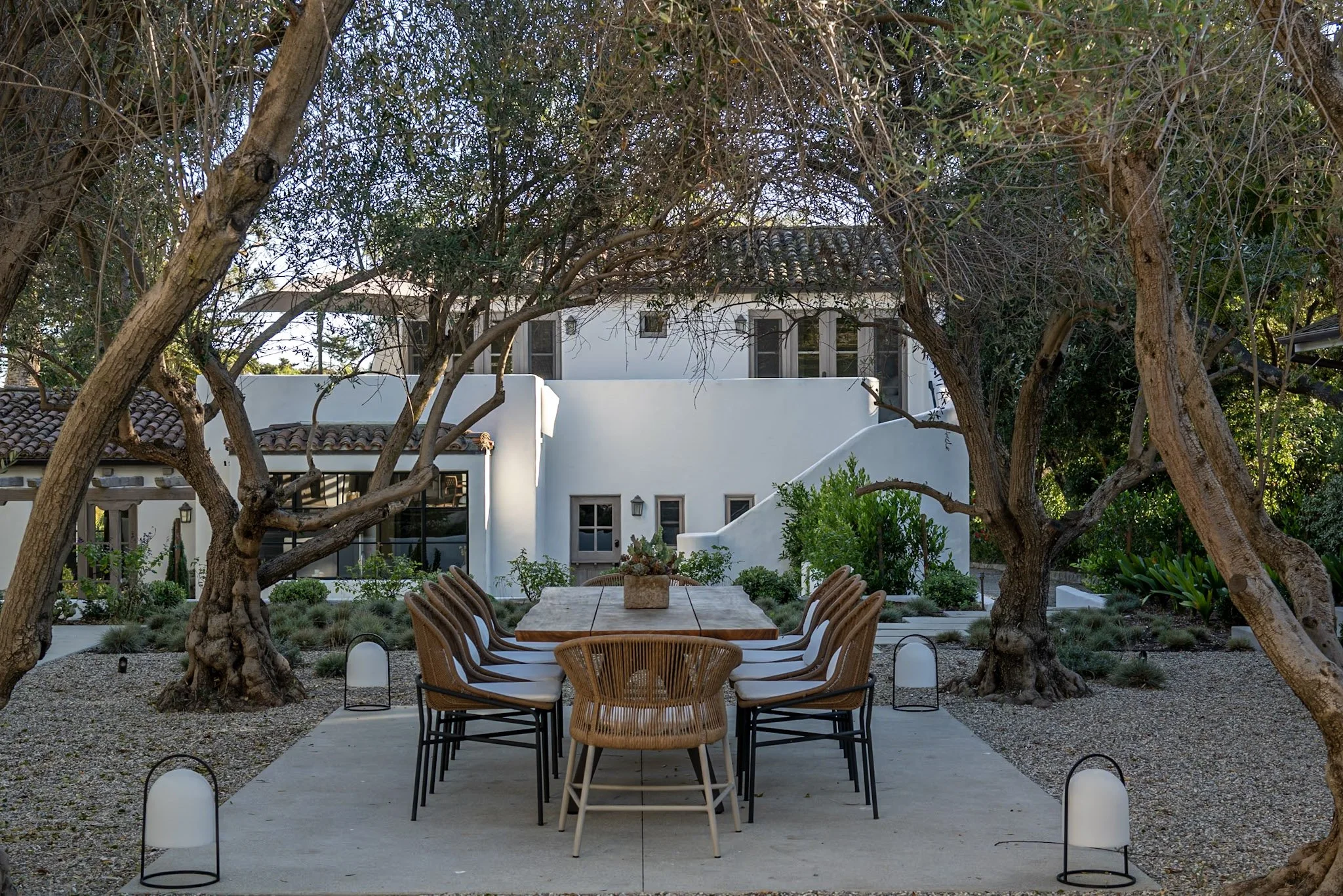 E. VALLEY HACIENDA — Becker Studios