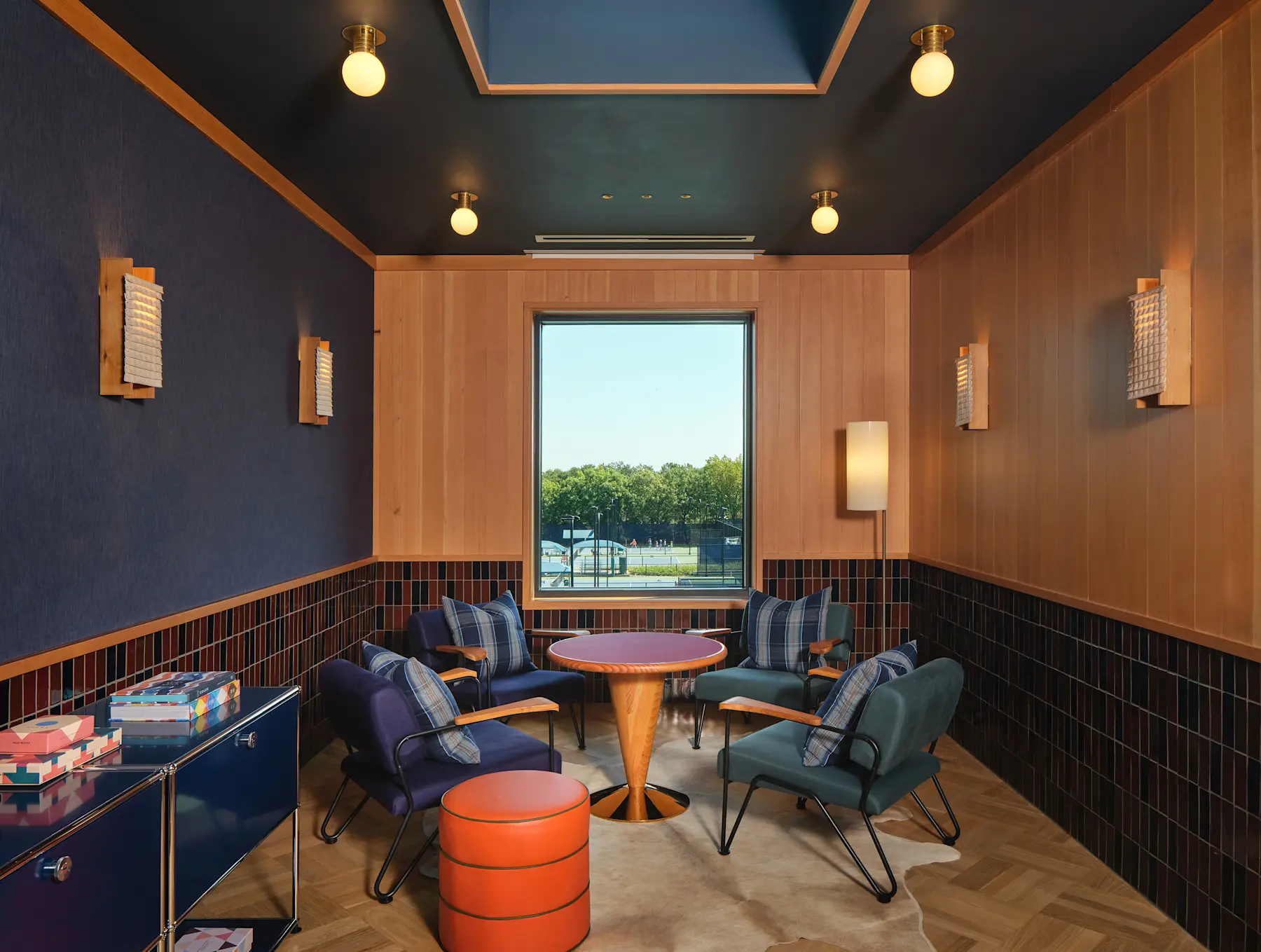 Banner House — Commune Design