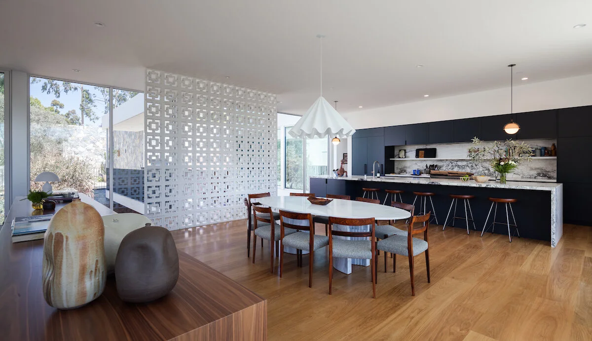 Athina — Nakhshab Development Design