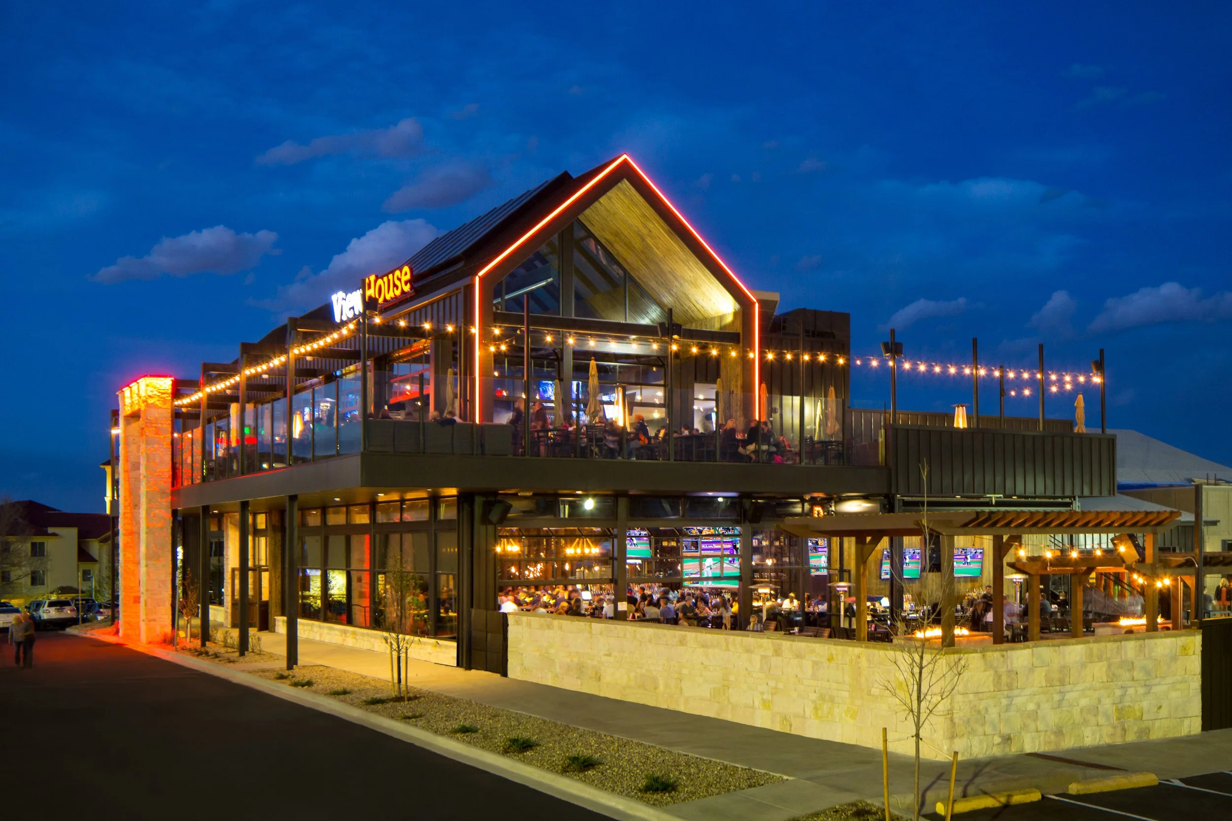 ViewHouse EATERY — Roth Sheppard Architects