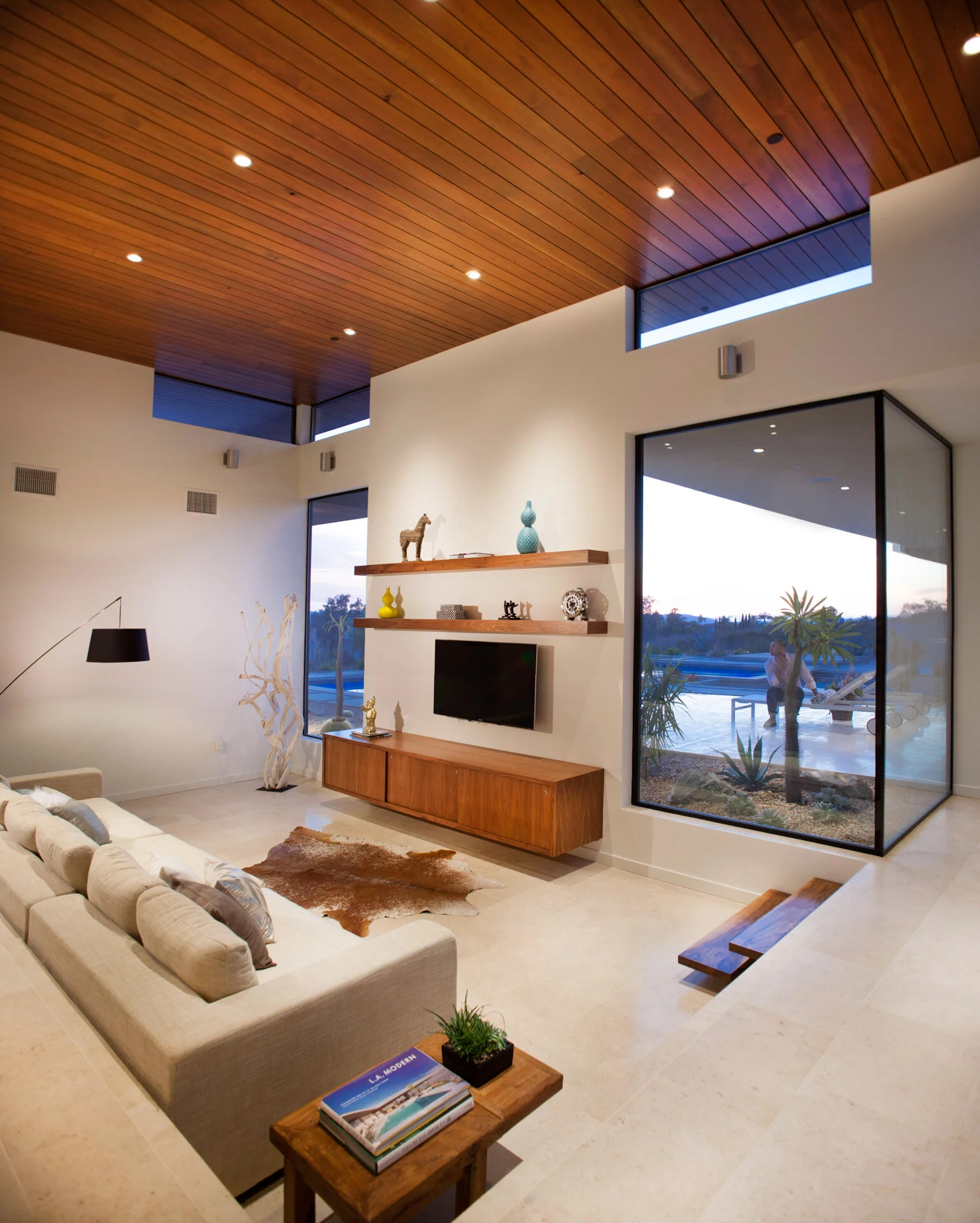 Lahaye — Nakhshab Development Design