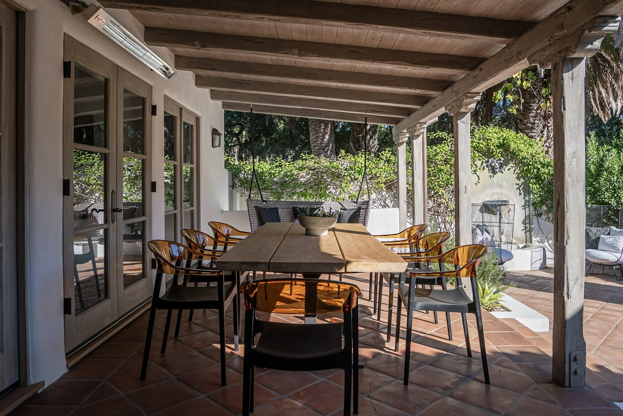 E. VALLEY HACIENDA — Becker Studios
