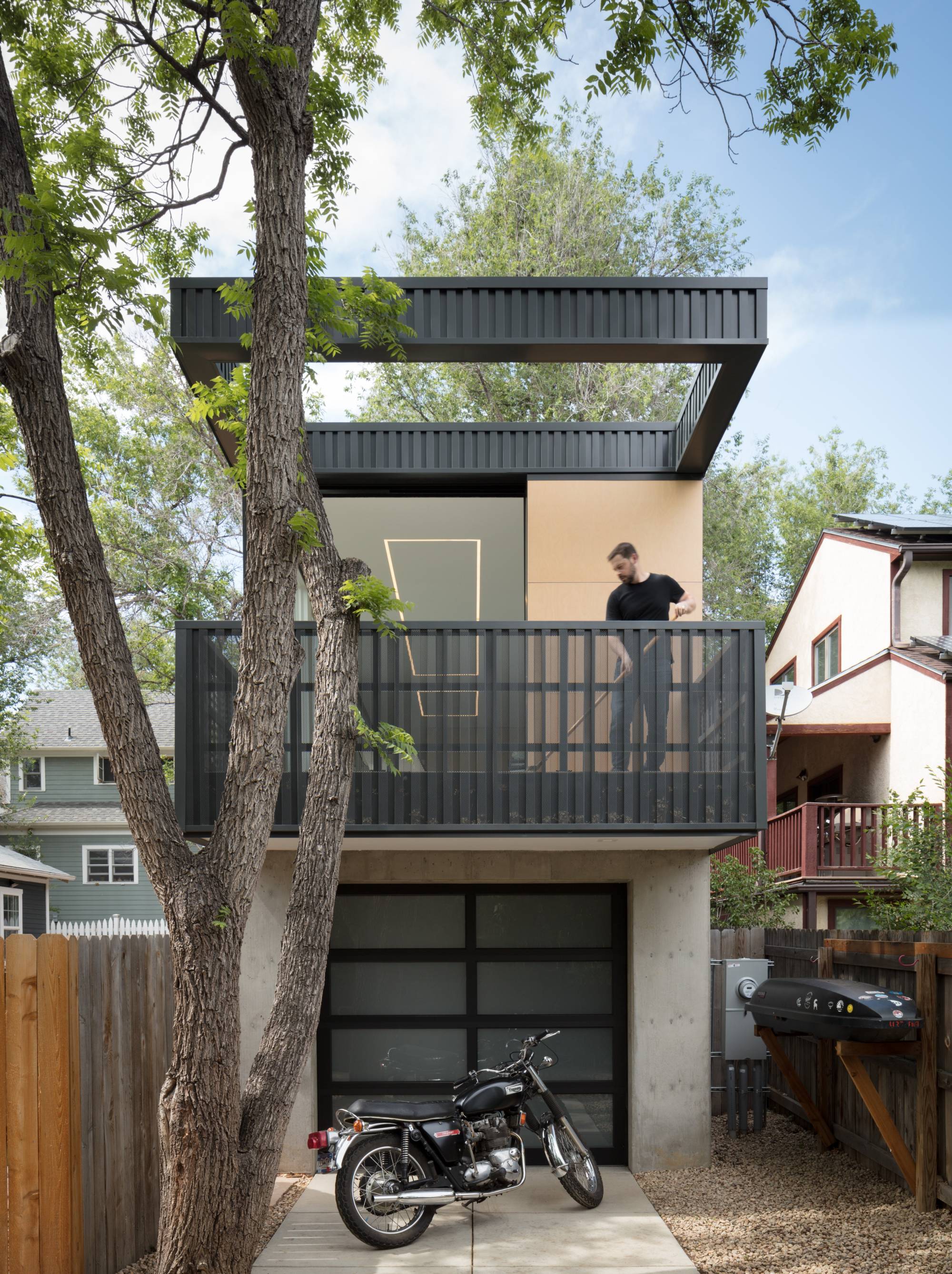 Space Pod — Studio B 