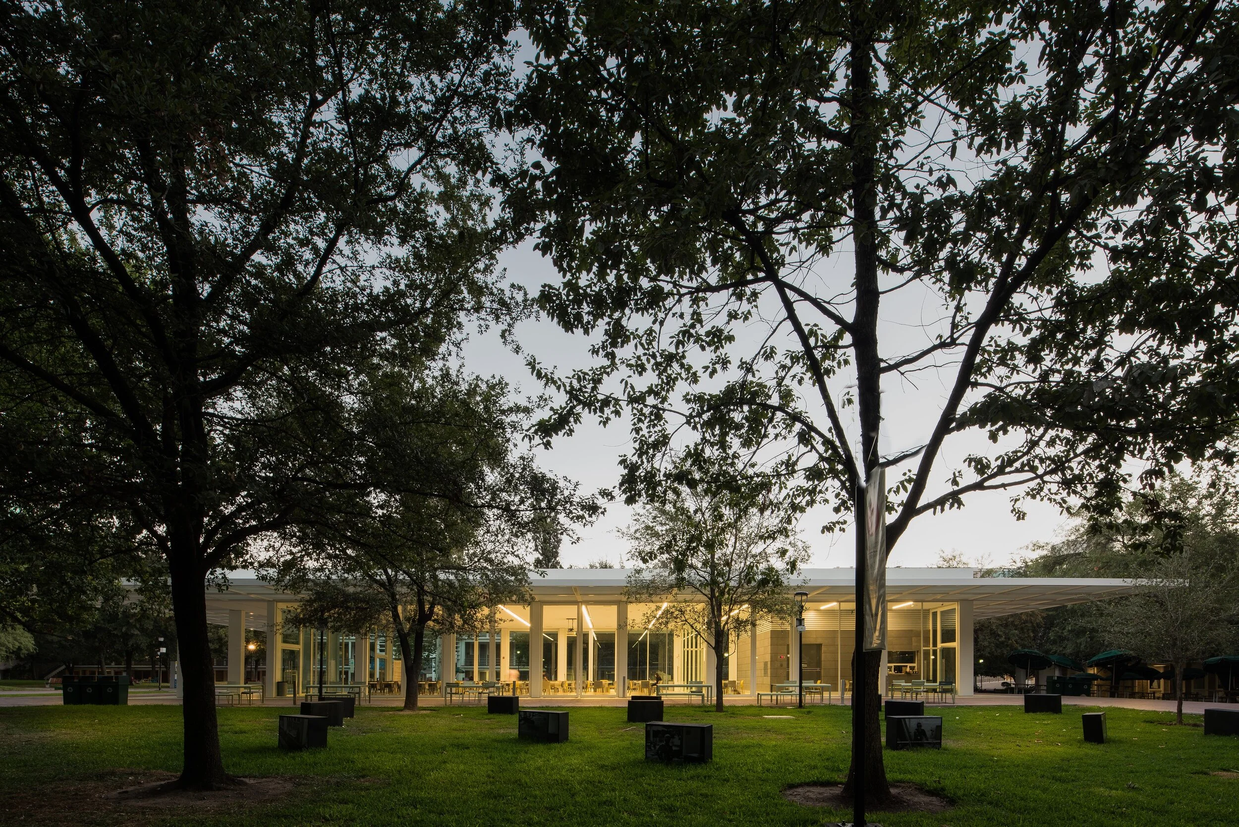 La Carreta — Studio NYL