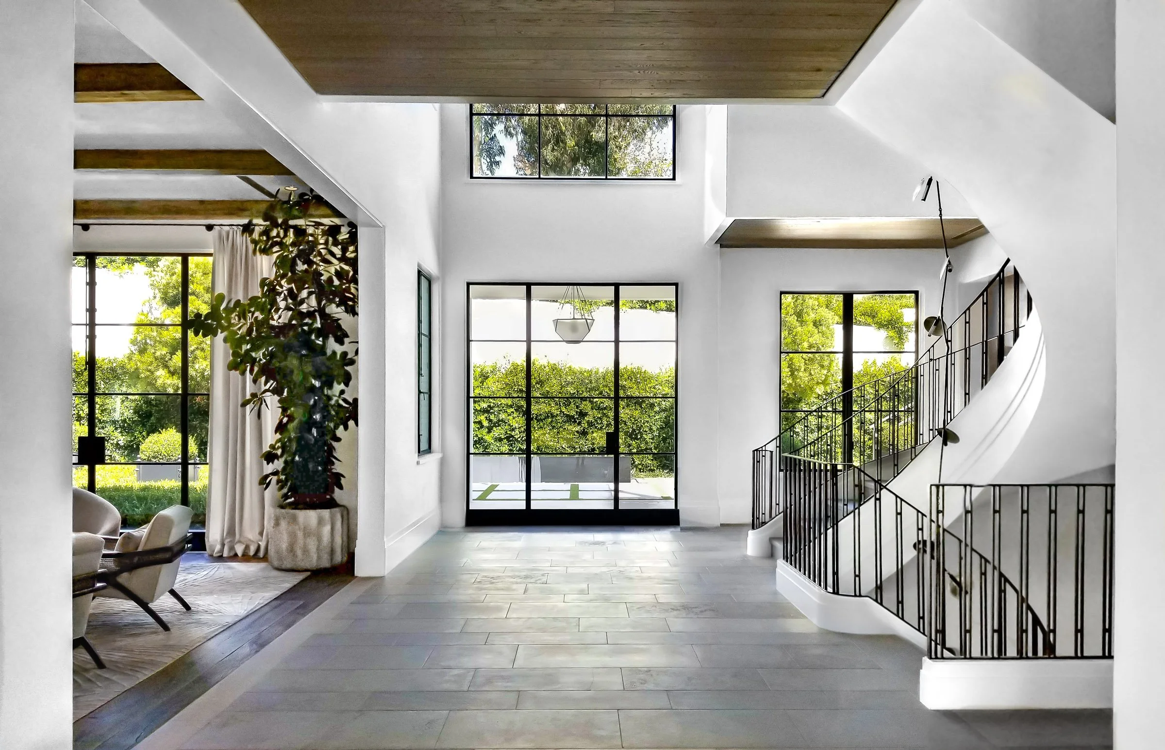 West Coast — Discover our luxurious interior design — MLK Studio