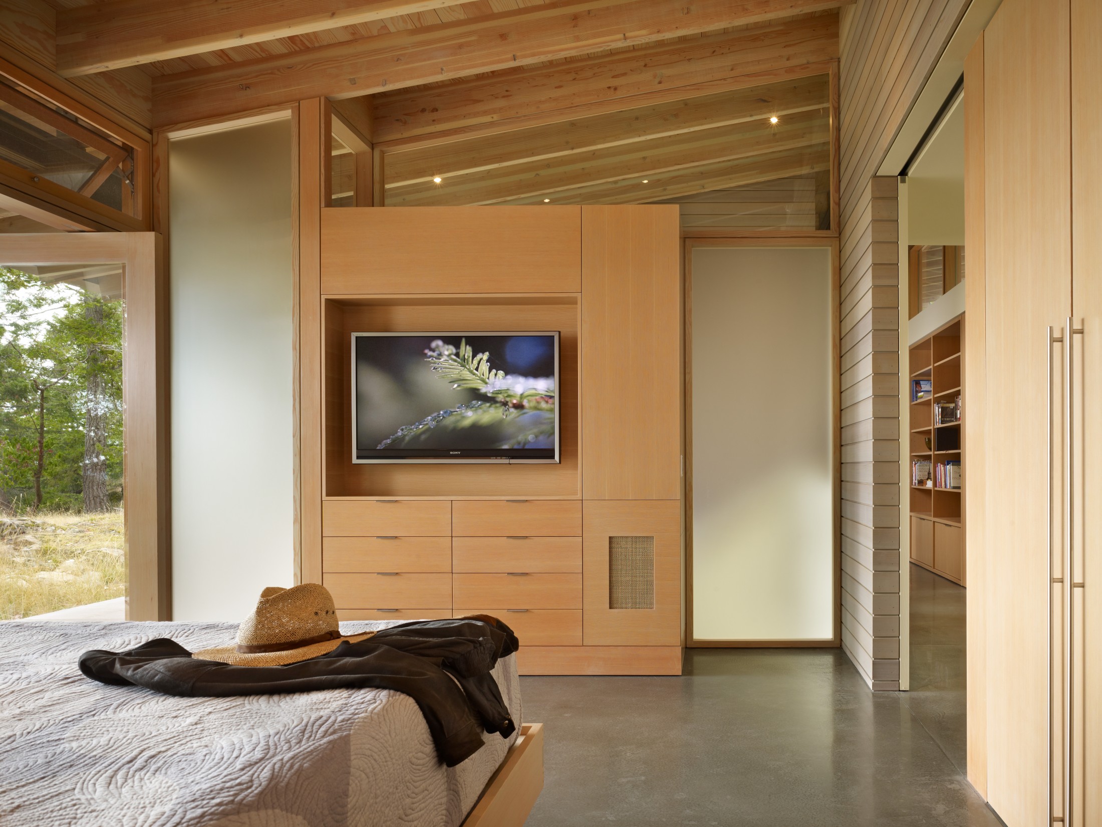 Heliotrope — Suncrest — Heliotrope Architects
