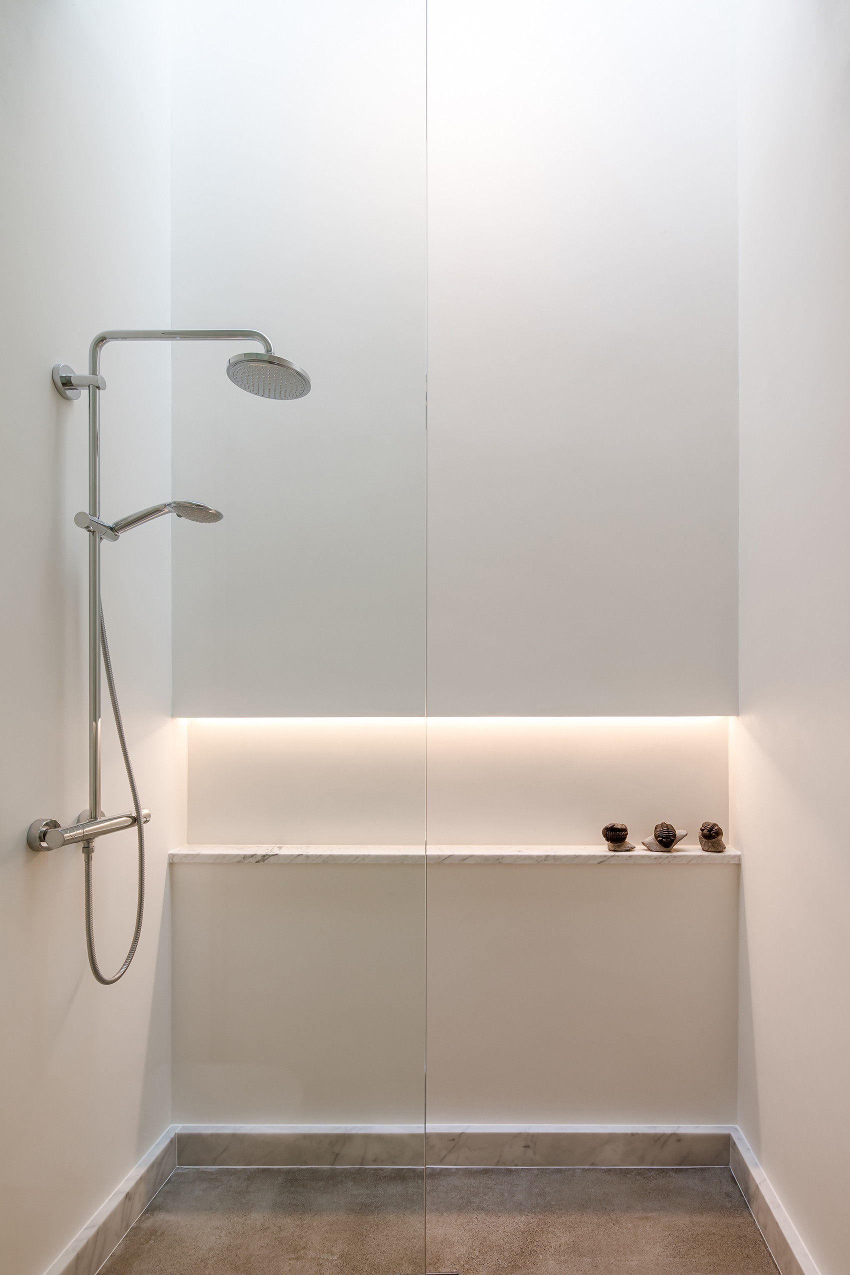 Heliotrope — Collector’s Retreat — Heliotrope Architects