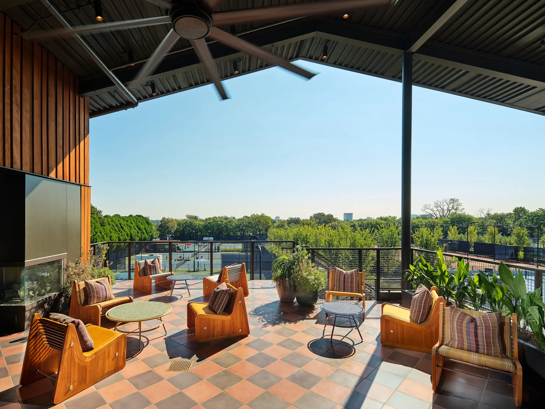 Banner House — Commune Design