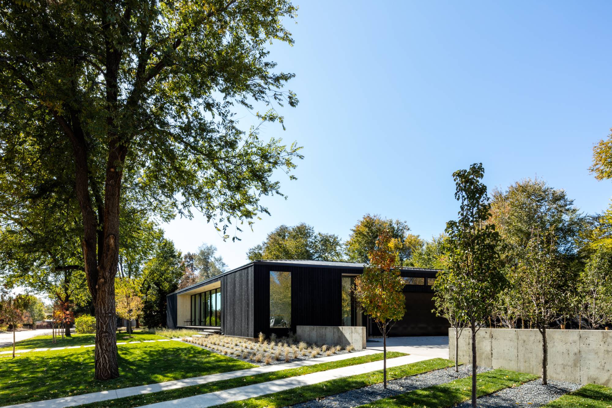 Vista Drive Pavilion — Studio B 